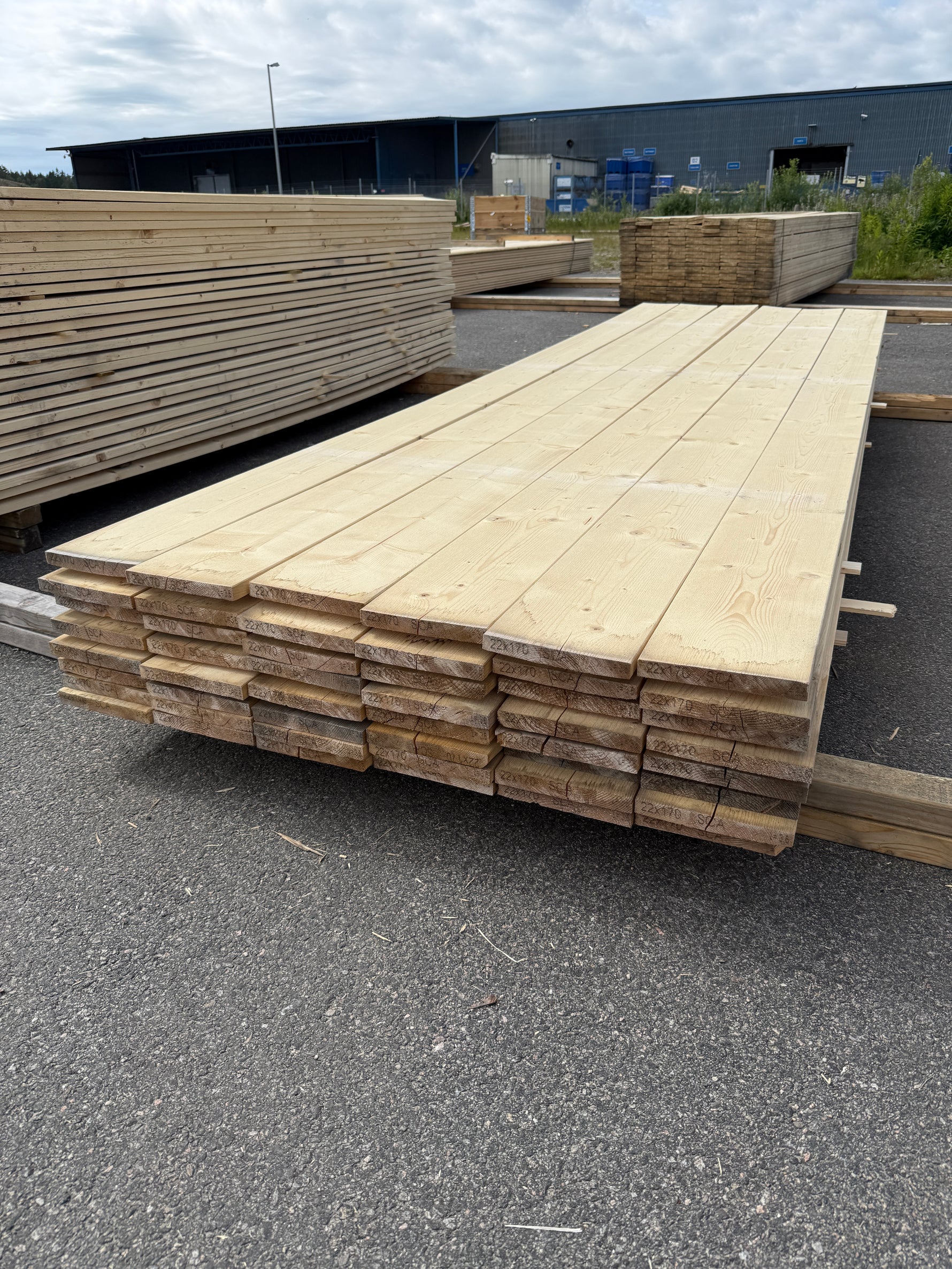Paket Finsågade Brädor 22x170mm  3.60m 48st