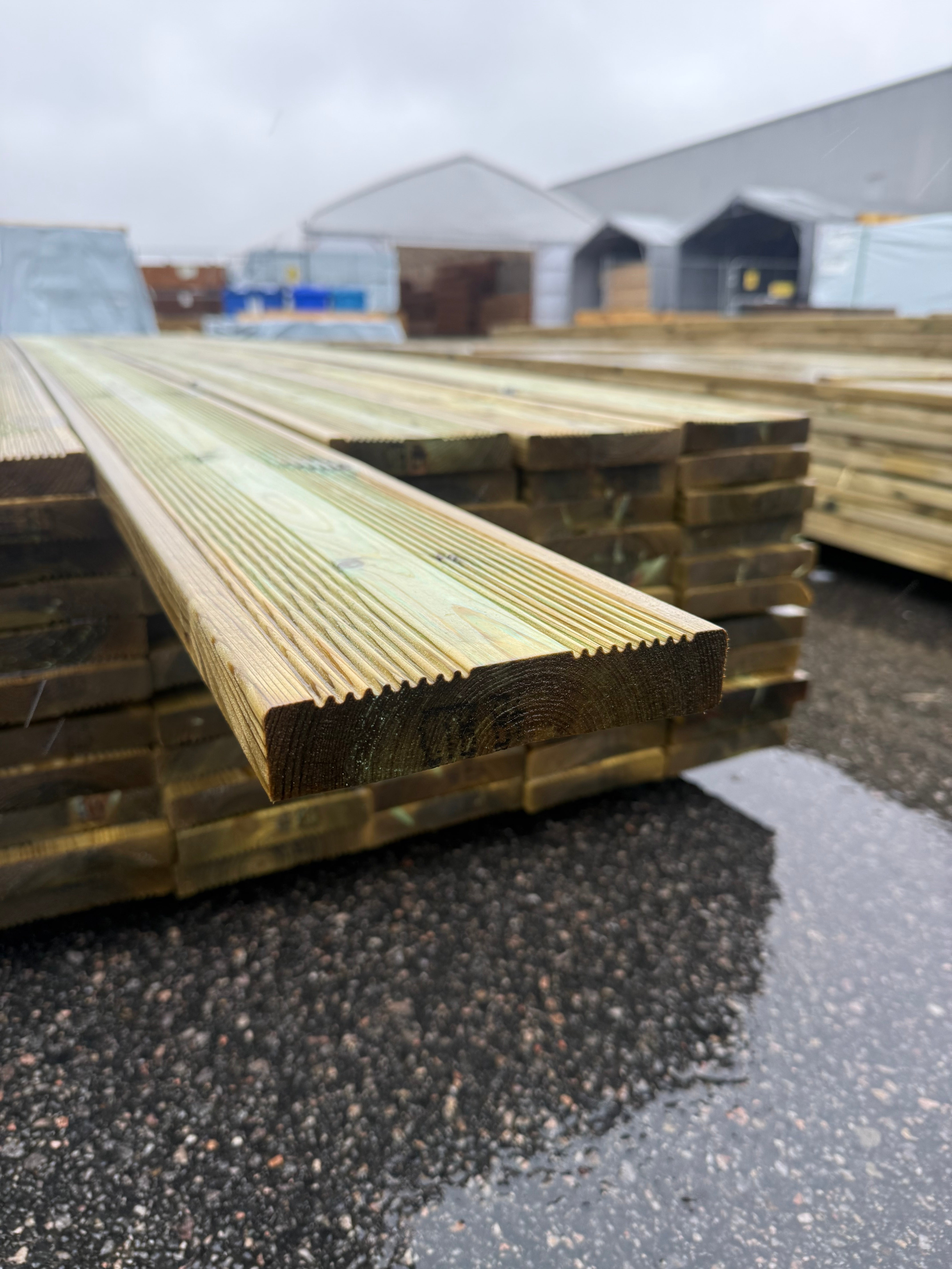 Paket Tryckimpregnerad Rillad Trall 27x145mm 5.40m 77st (B-Sortering)