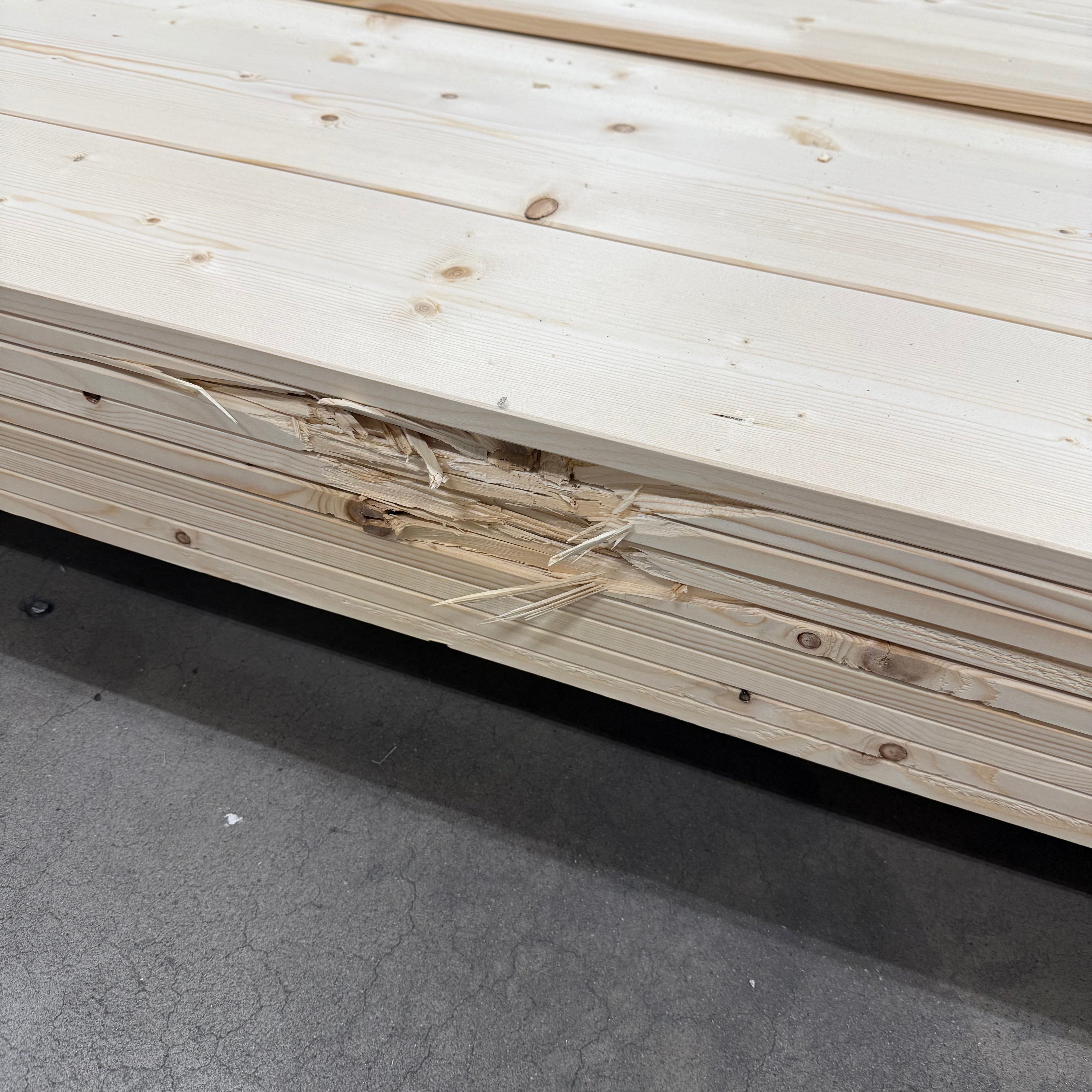 Paket Hyvlade Brädor 19x195mm – 44 st (3,3–4,8 m, gran, utskott)