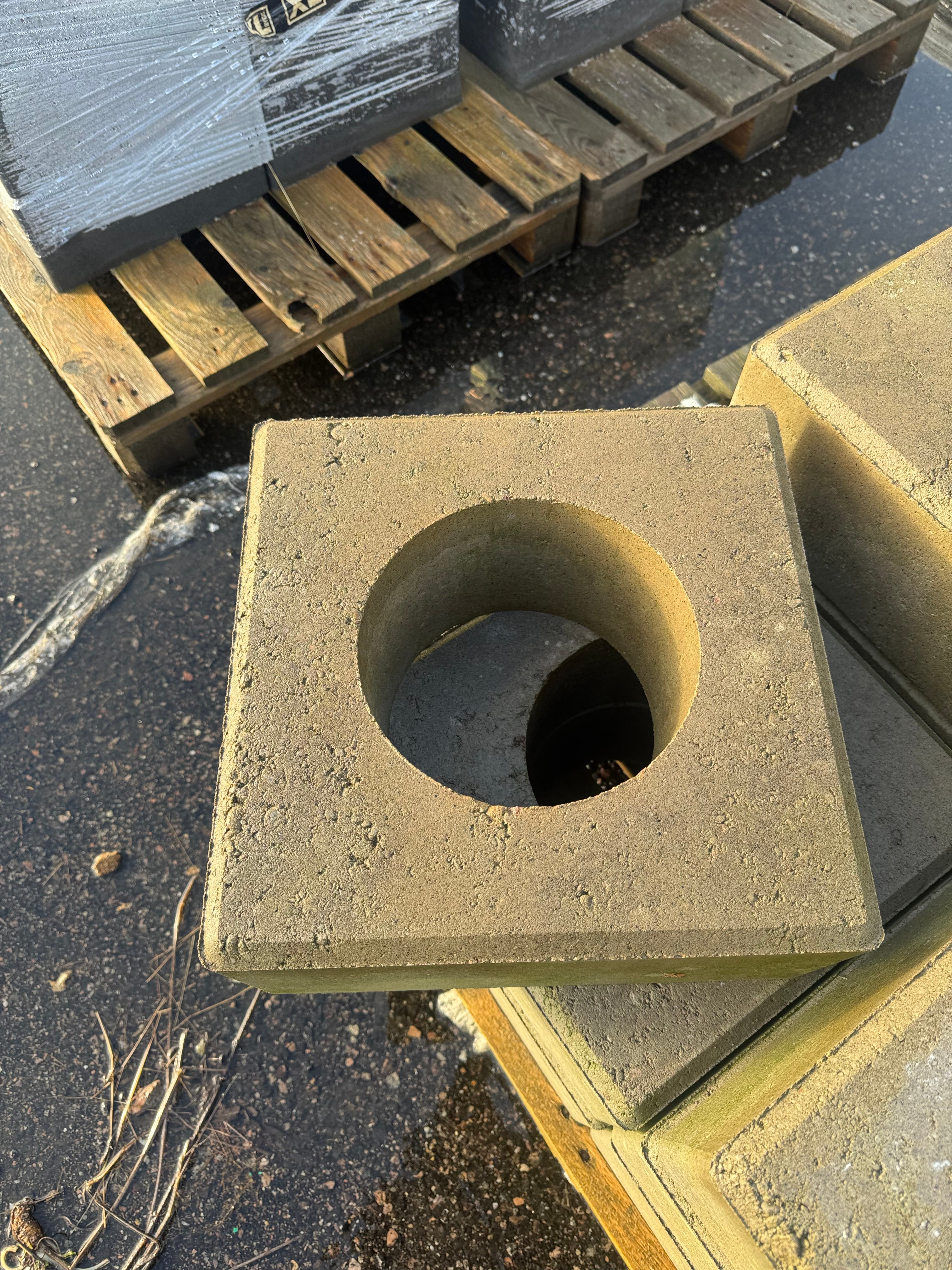 Stolpelement Slät 350x350x150mm – Ø200mm, Grå