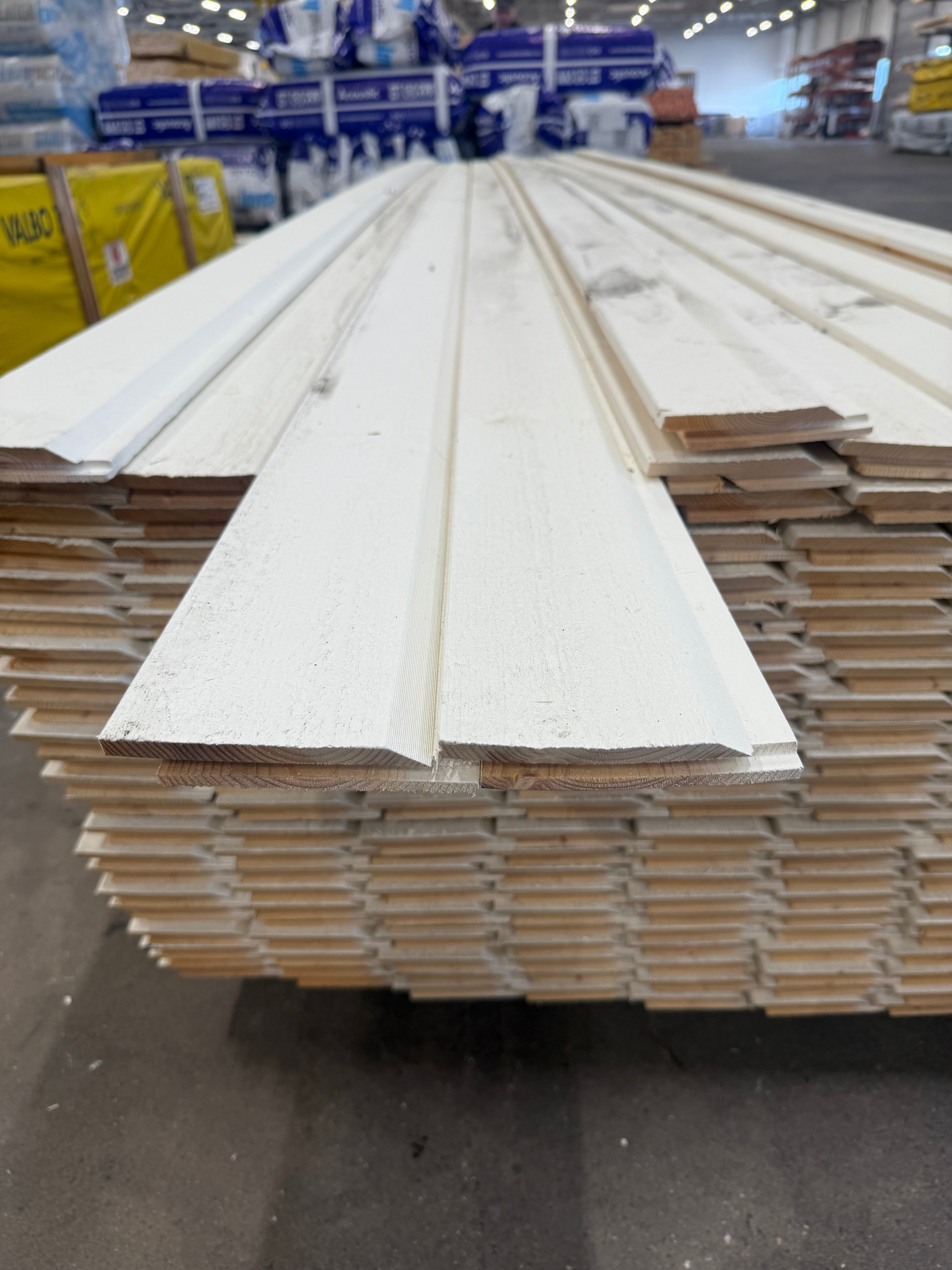 Paket Ytterpanel Enkelfas Halvspont Ändspont 22x120mm 201st 5.40m –
