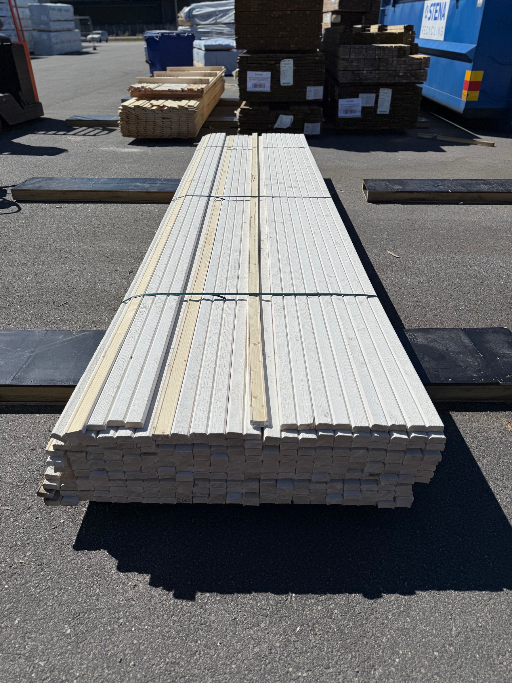 Paket Lockläkt 22x45mm, 258st 4.20m- Grundmålade