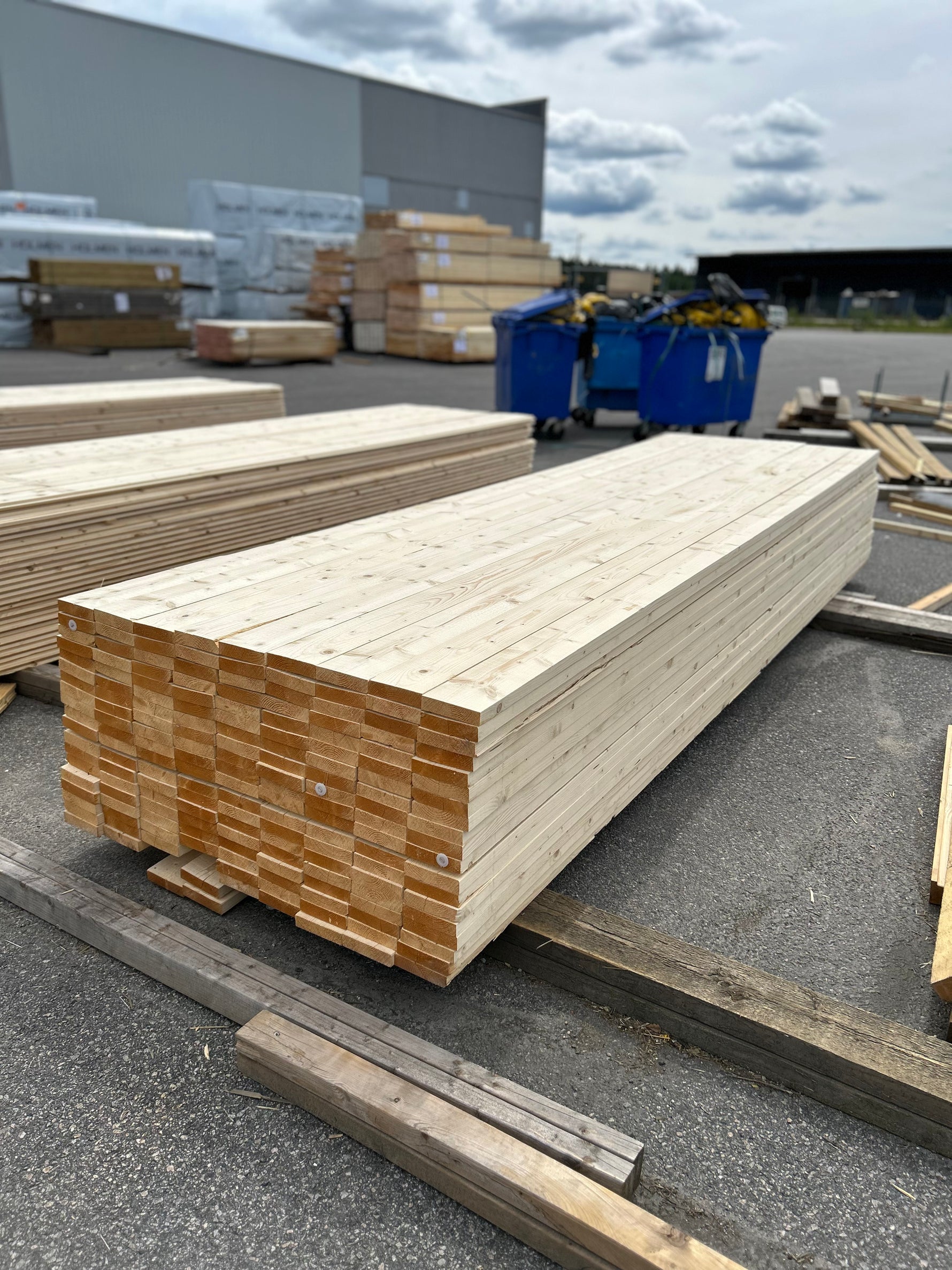 Paket Finsågade Brädor 28x120mm 3,90m 171st Obehandlade