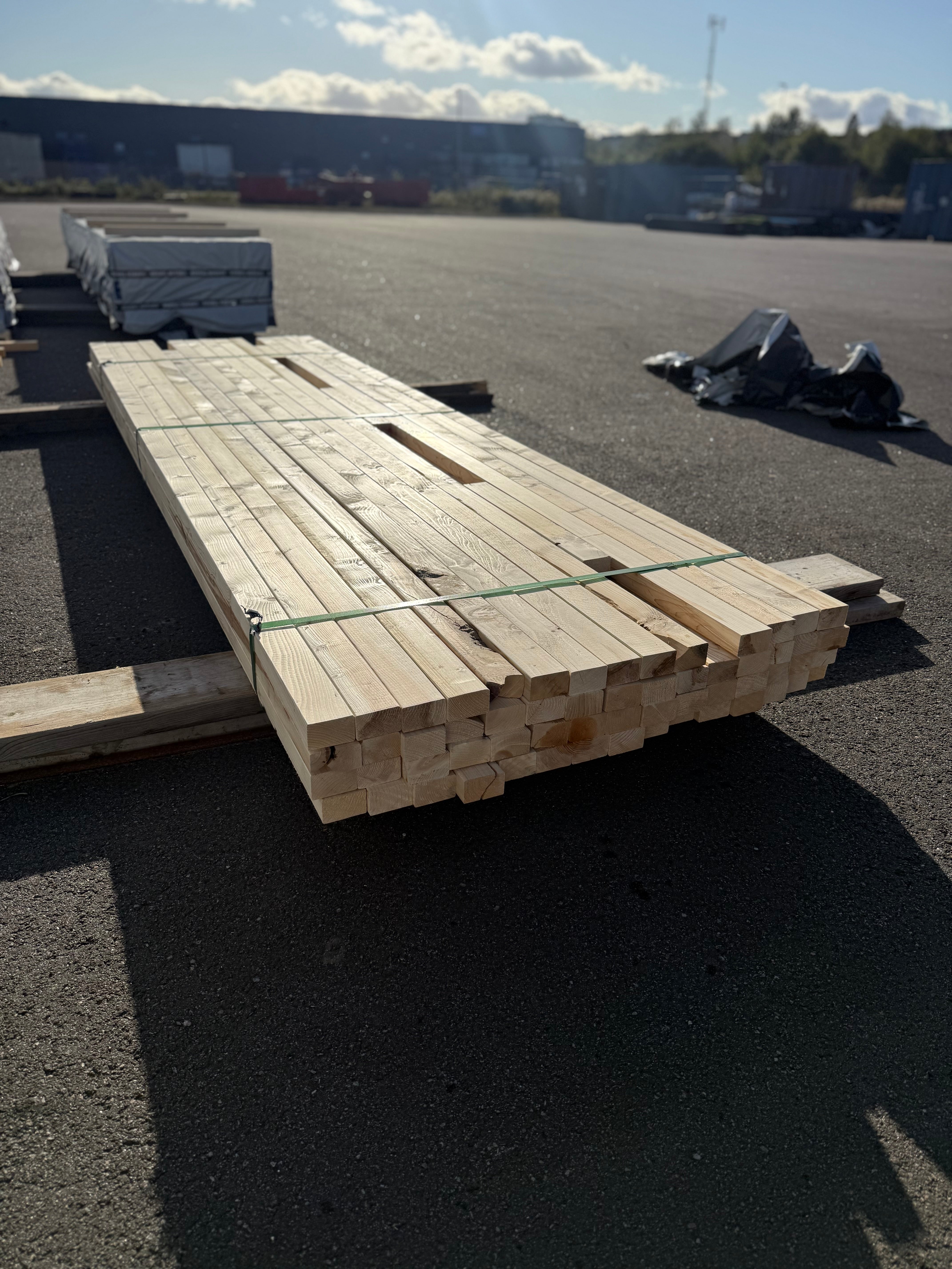 Paket Reglar 45x70 – 58 st (3,30–3,90 m, furu)