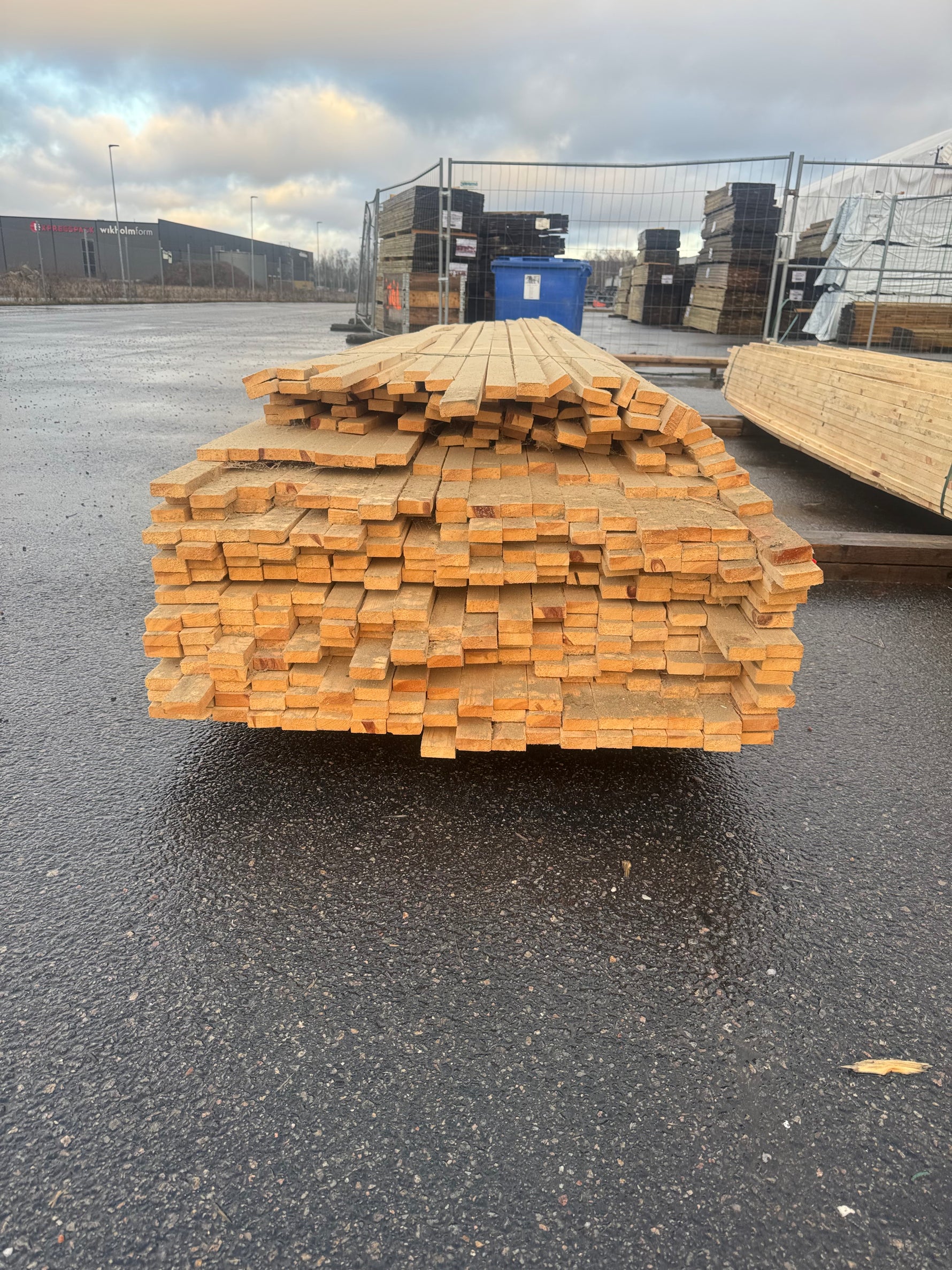 Paket Läkt 19x52 – 342 st (4,2–4,8 m, ohyvlade) - Spirec