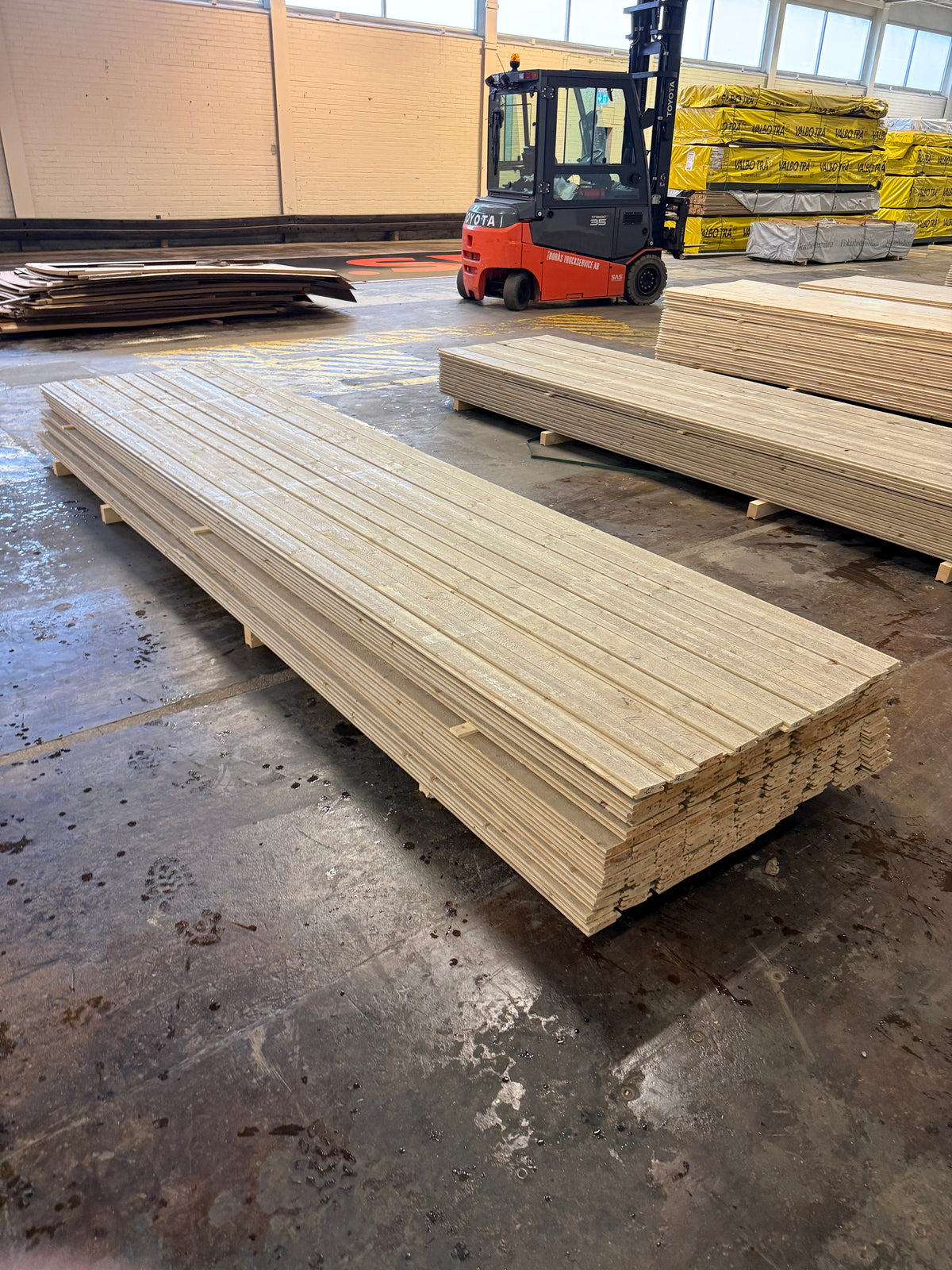 Paket Spårpanel Lasyr 22×95 mm 4,20 m – 143 st