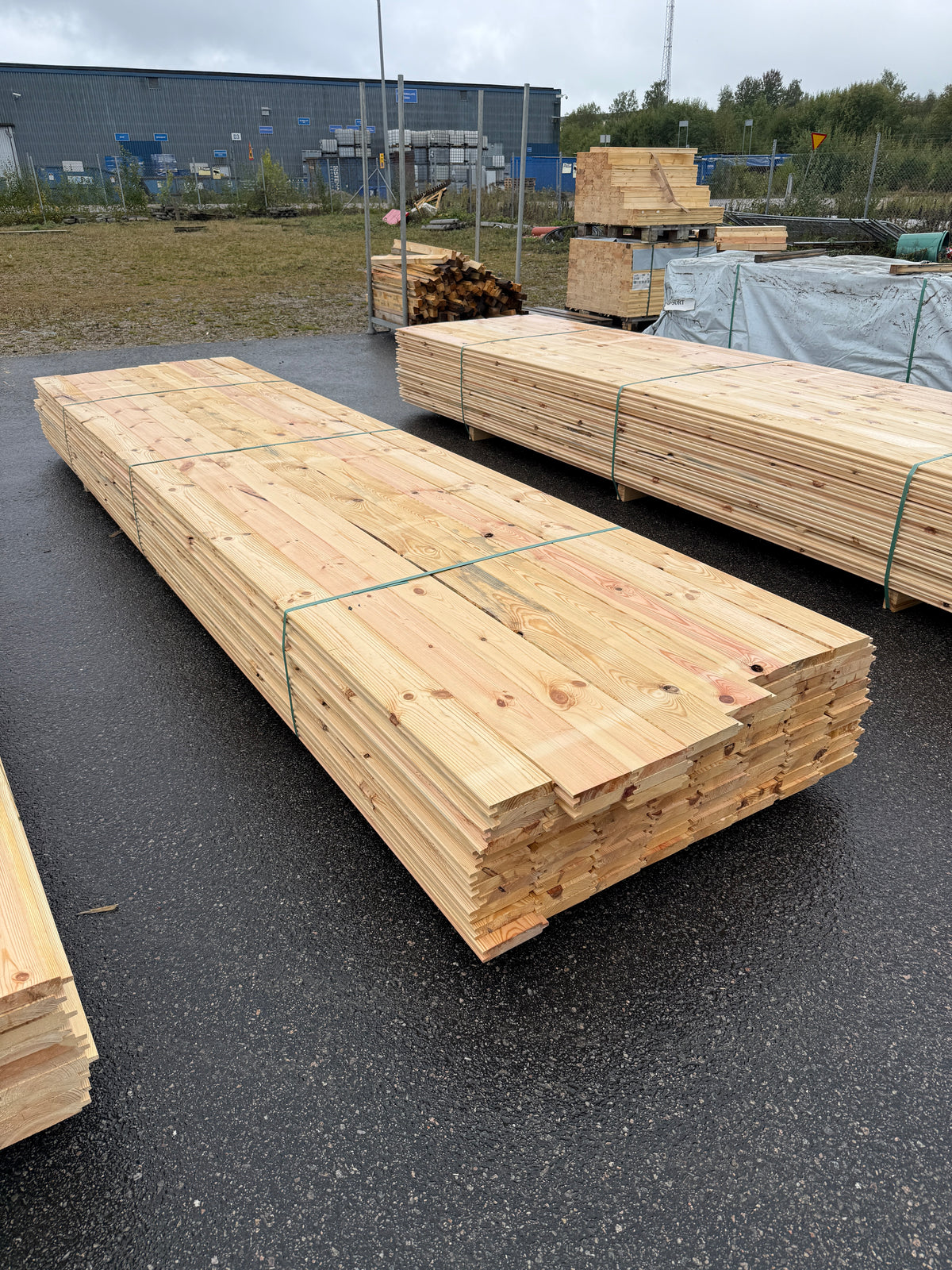 Paket Spontad Panel 27x145mm 4,20m – 96st
