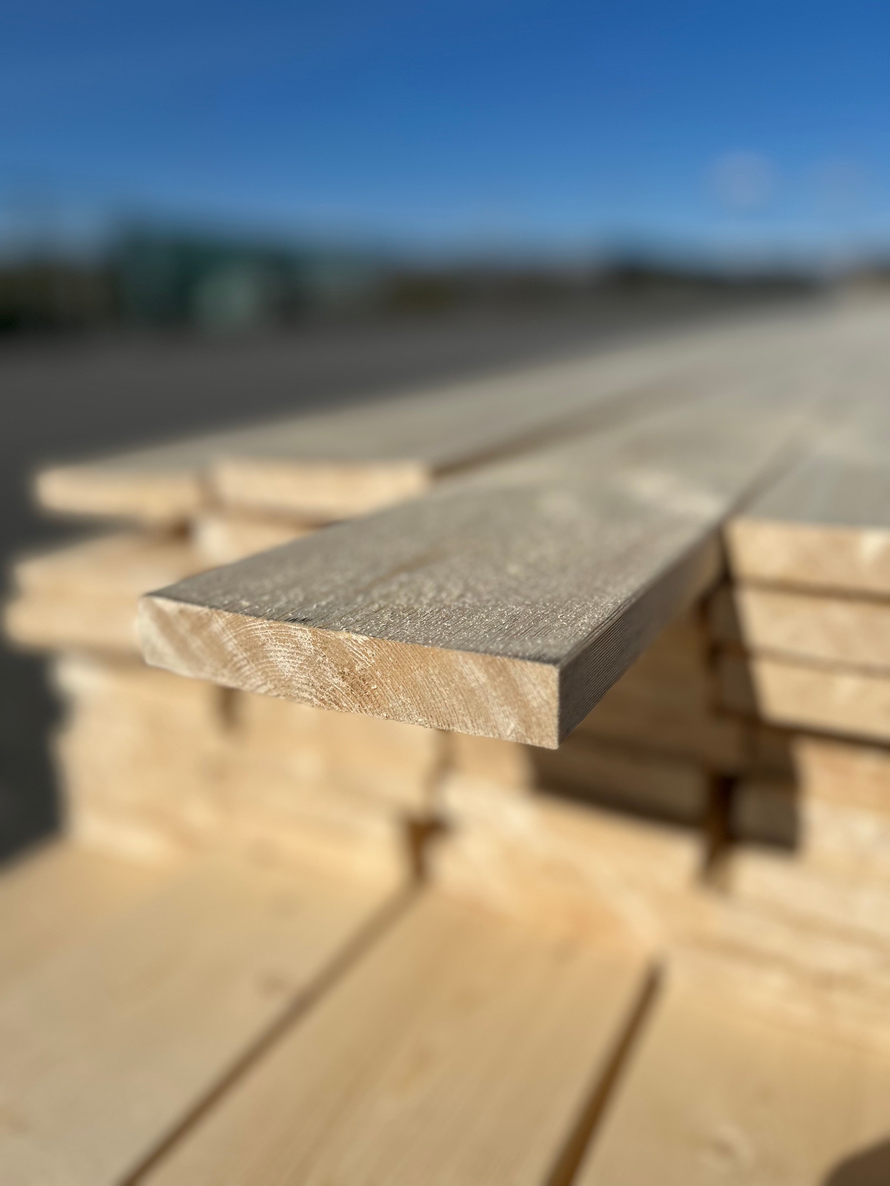 Paket Finsågad Panel 22x120mm 142st 4.80–5.40m – Andra sortering