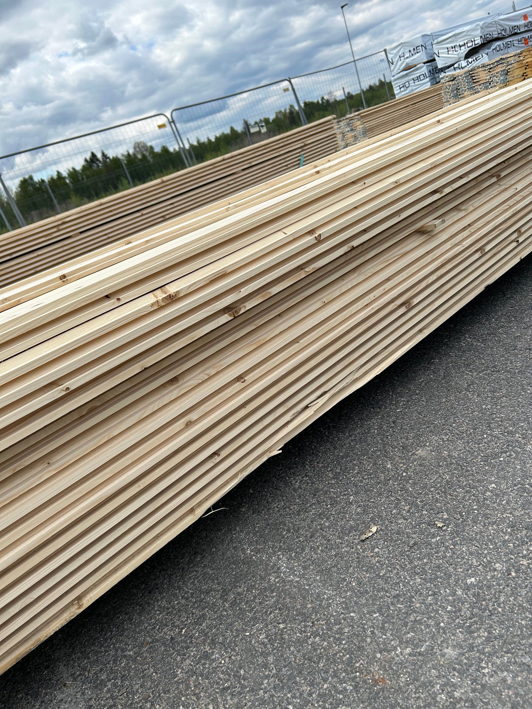 Paket Ytterpanel Enkelfas Fals 22x145mm 4.20m – 121st (Obehandlade)