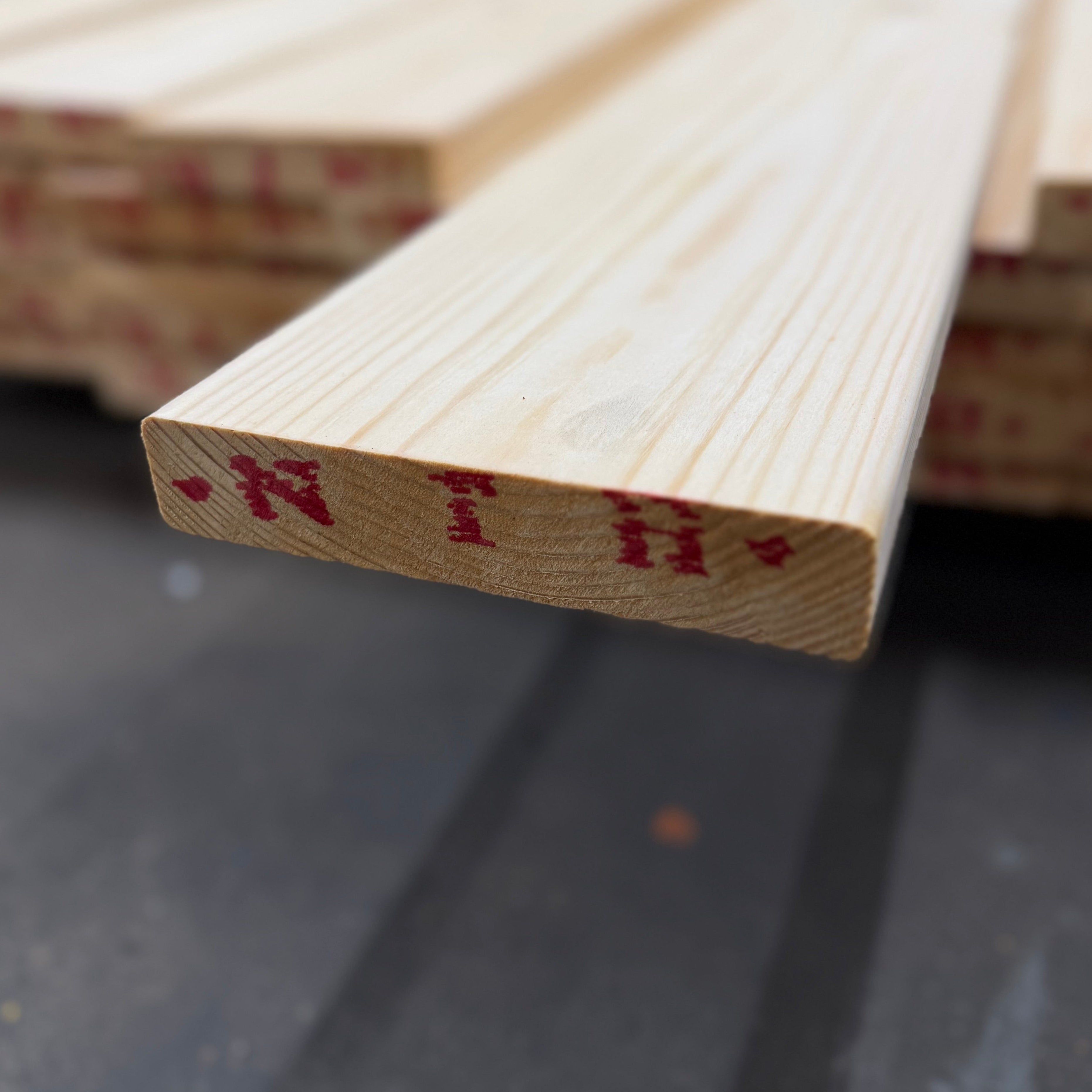 Paket Hyvlade Brädor 27x145mm 5.10m-36st (Furu) B- sortering