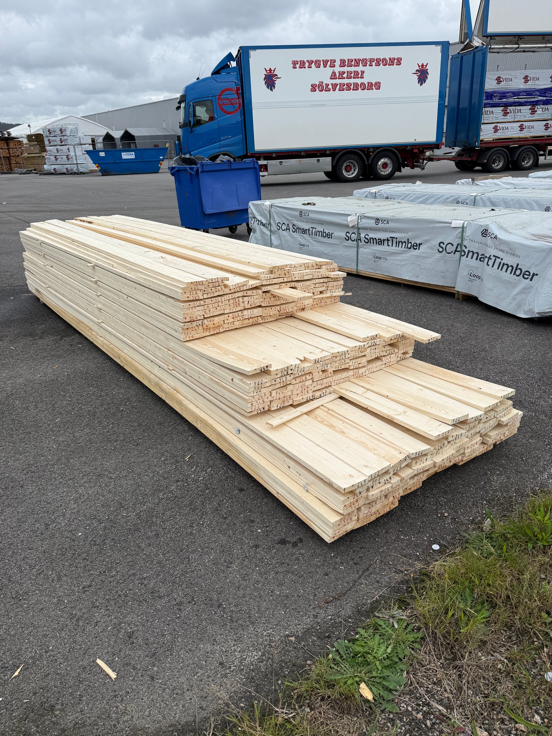 Parti Finsågade Brädor 22x120 mm – 3.60-4.80m (Andra sortering)