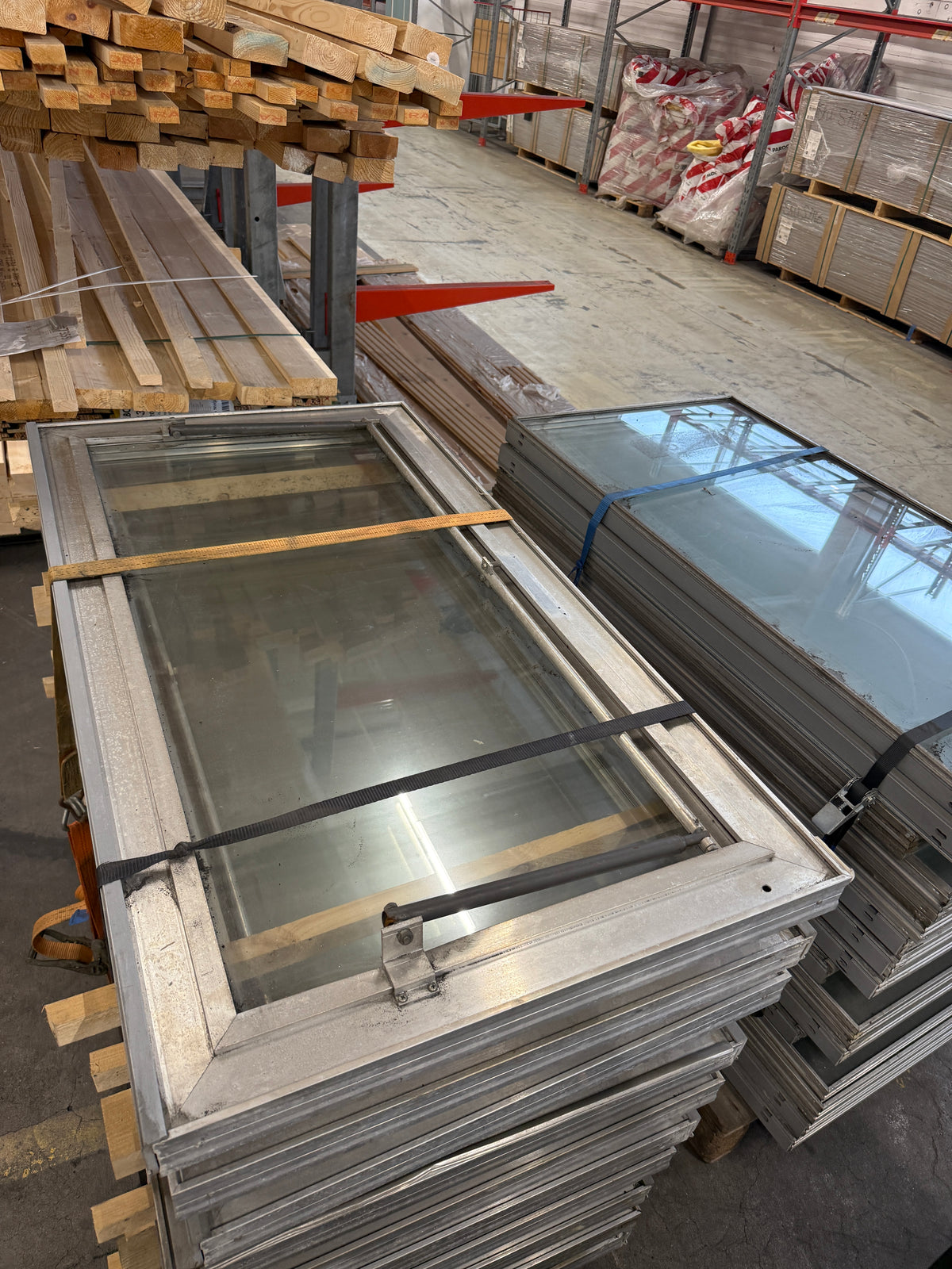 Parti Aluminiumfönster – 55 st (3- Glas)
