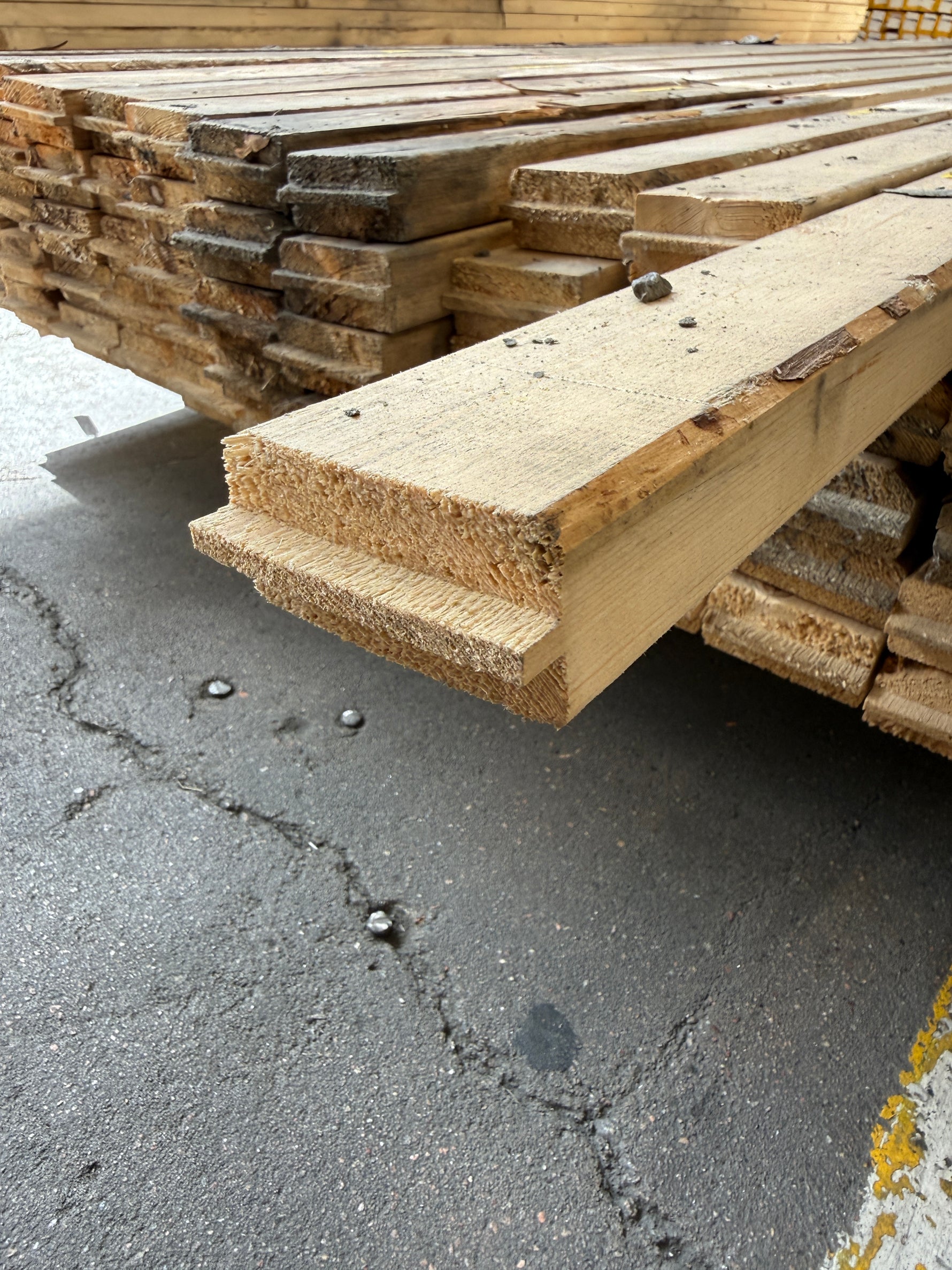 Paket Ändspontat Regel 34x70mm, 70st 4,50m- Fuktskadad