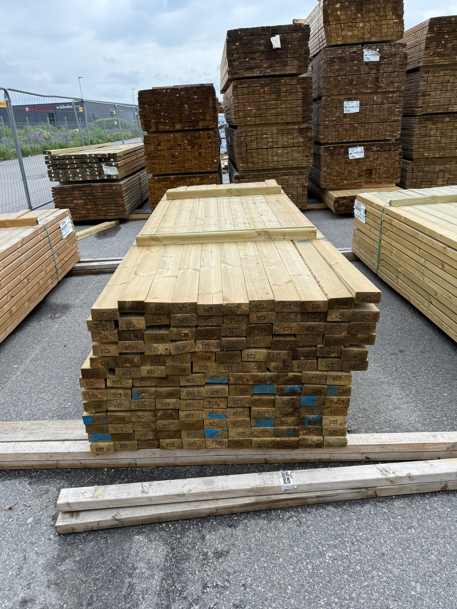 Paket Tryckimpregnerade Reglar 45x95mm 3.0m 143st