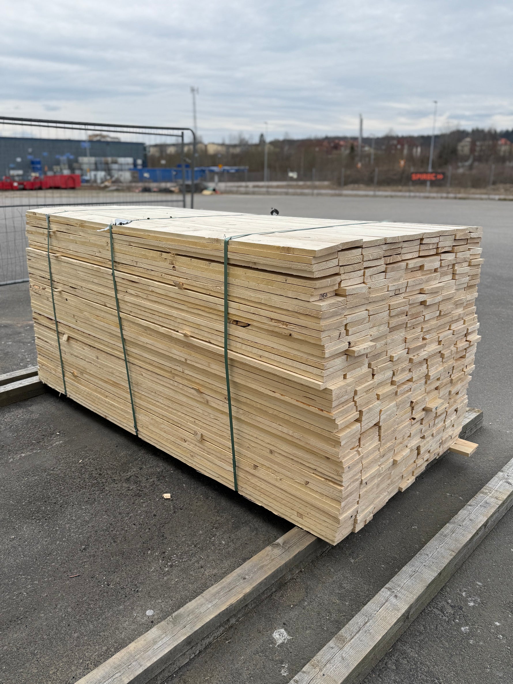 Paket Brädor 22x125mm, 450 st 2,40 m - Spirec