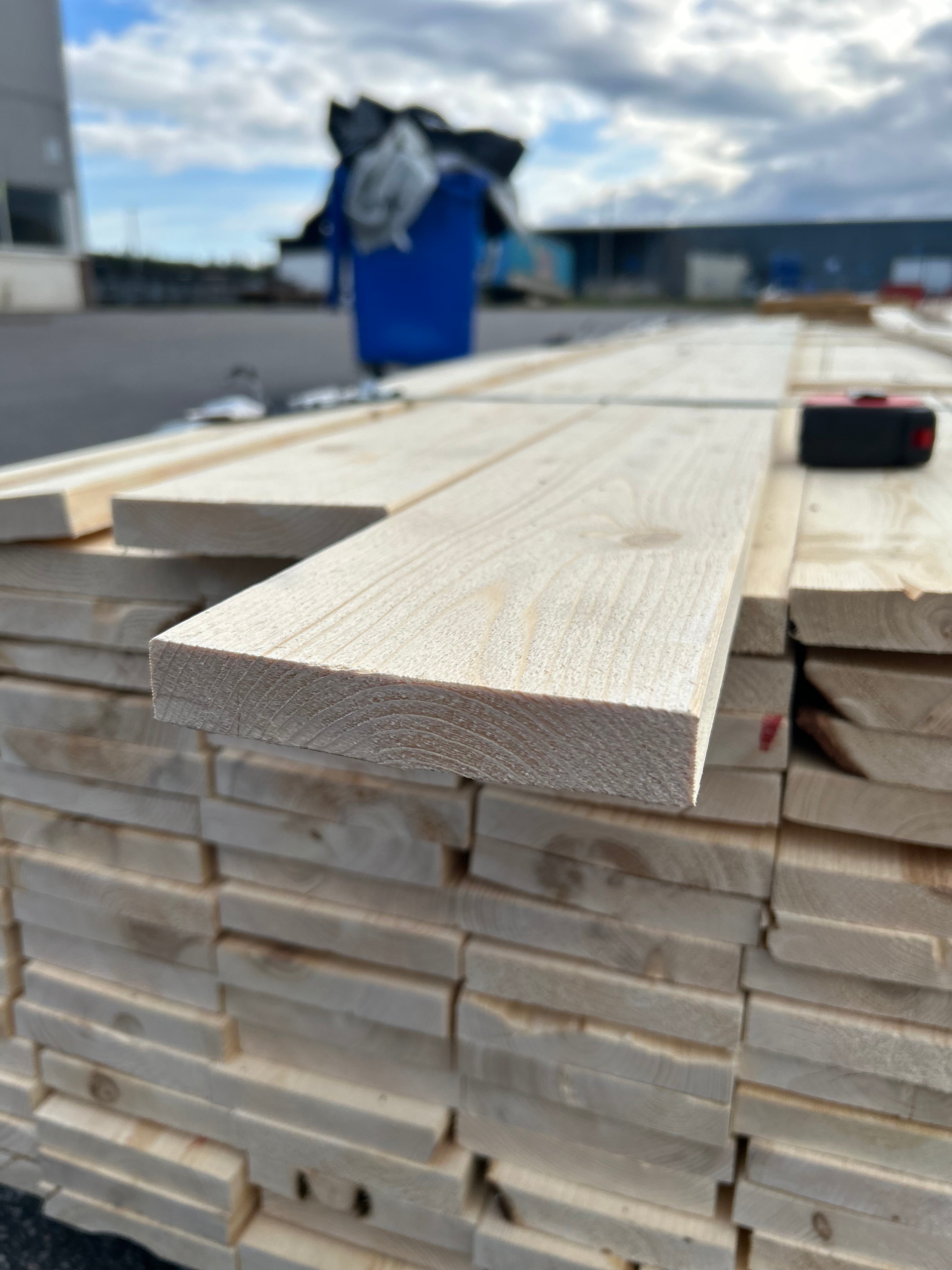 Paket Finsågad Panel 22x120mm 149st 4.20m – Andra sortering