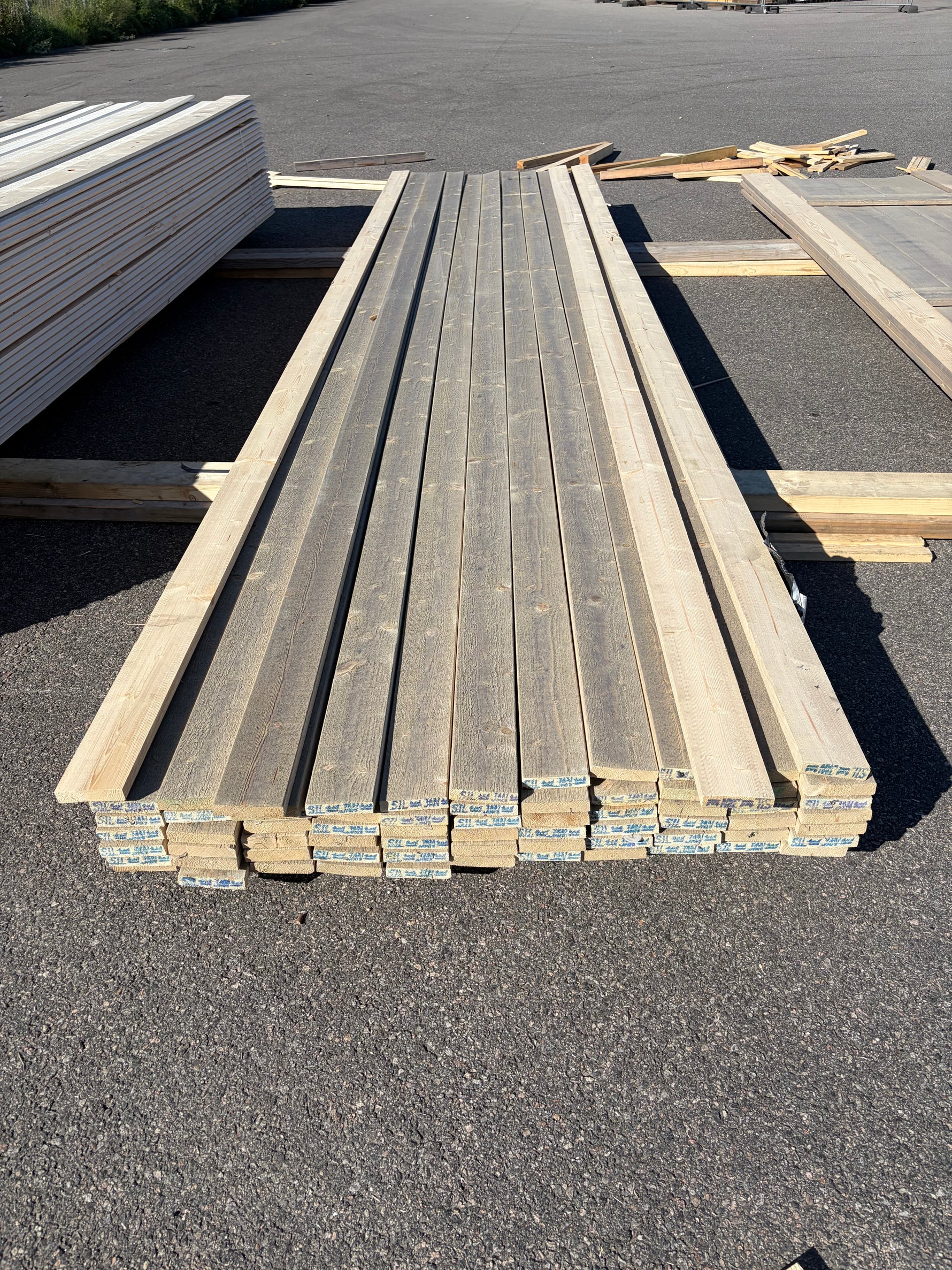 Paket Finsågade Brädor 22x95mm, 70st 4.80m- Lasyr