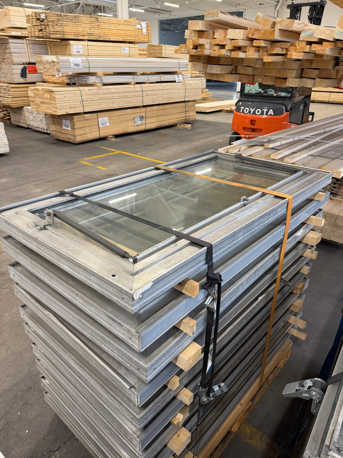 Parti Aluminiumfönster – 55 st (3- Glas)