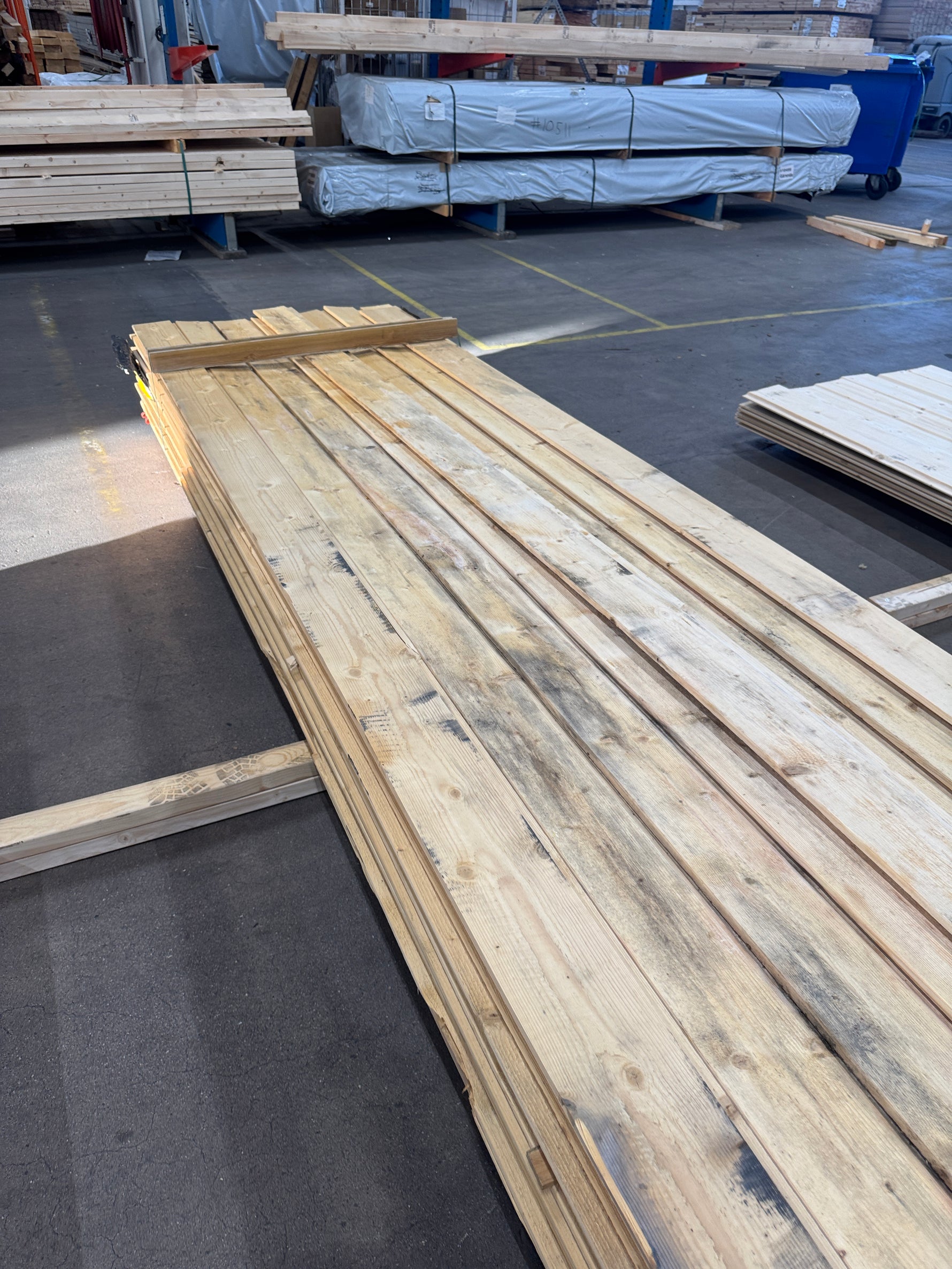 Paket Ytterpanel 22x145mm 4,80–5,40m – 110 st Vattenskadat
