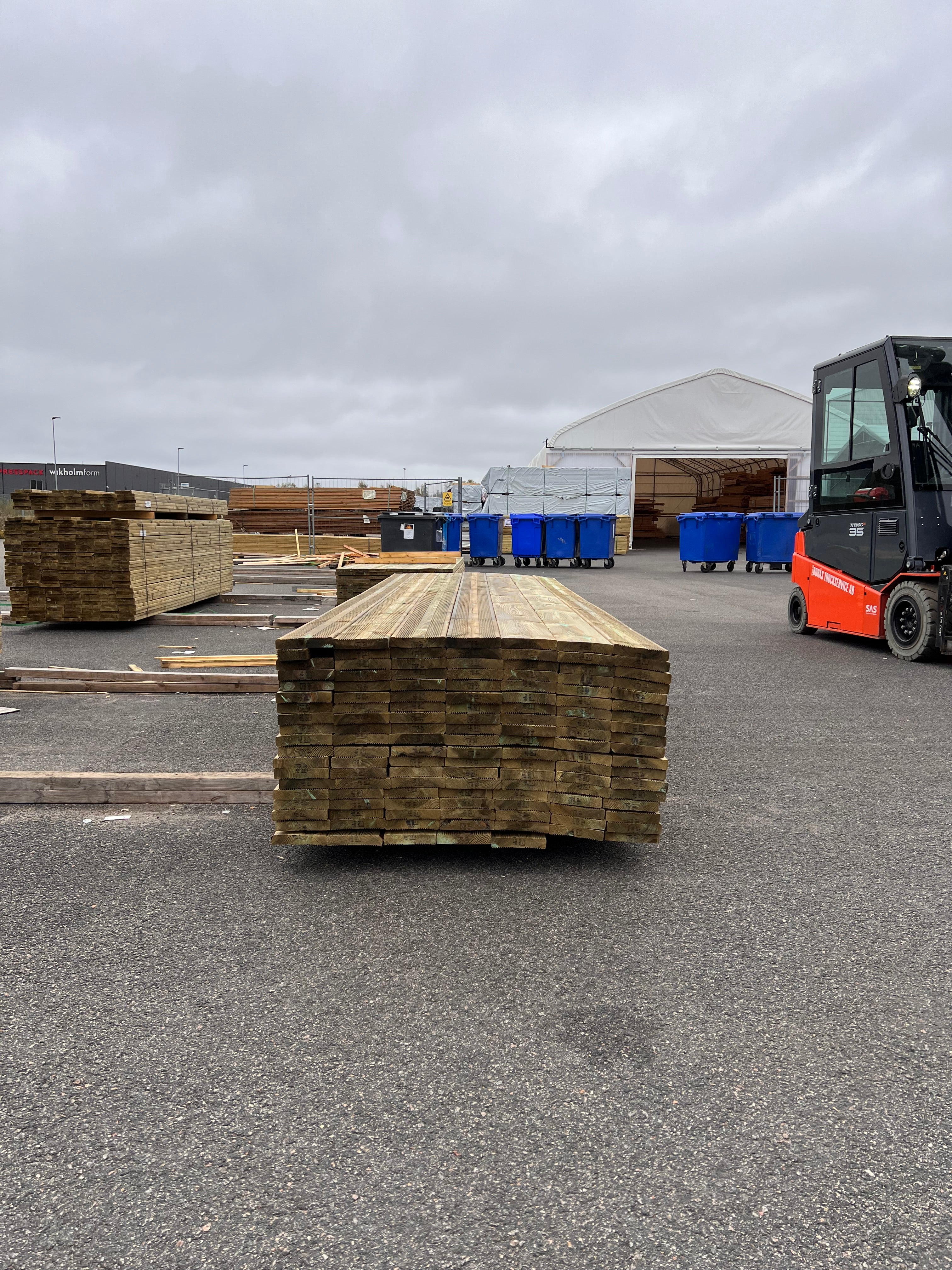 Paket Tryckimpregnerad trall 27x145 Rillad 131 st 3.60m (B-Sortering)