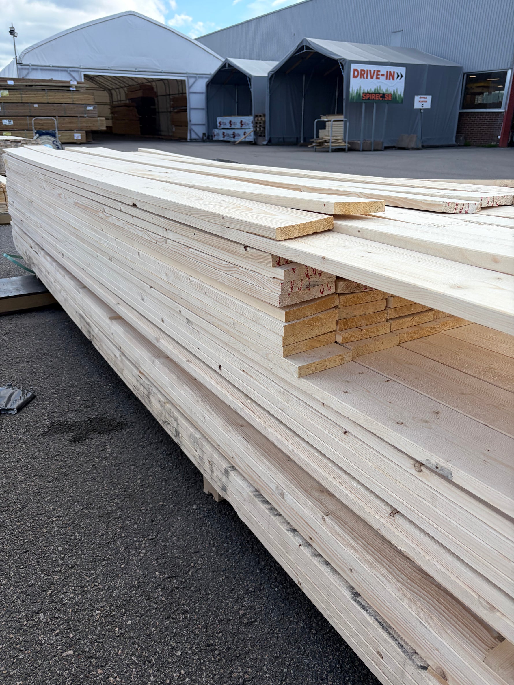 Paket Finsågade Brädor 22x120mm, 233st 3,0–4,80m (Andra sortering)