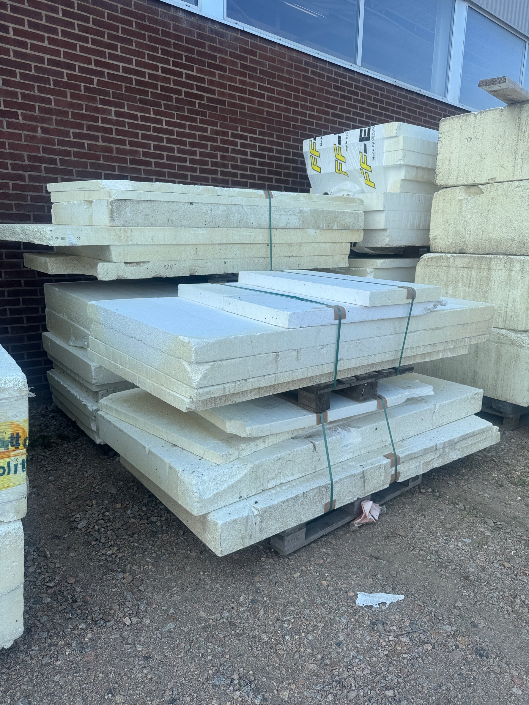 Stort blandparti Cellplast – Blandade mått och tjocklekar