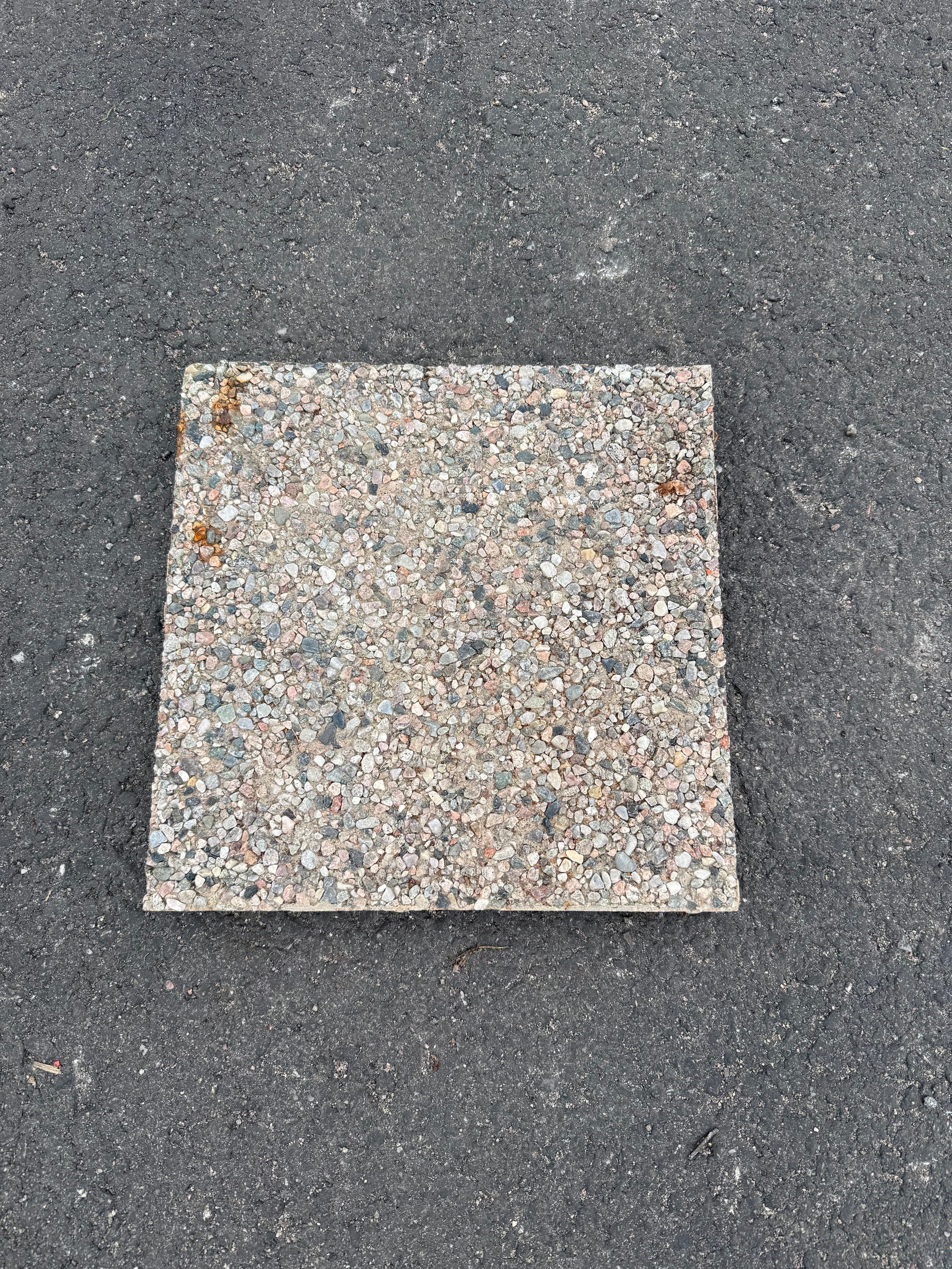 Frilagda Plattor 400x400x45mm – Natursingel (säljs per styck)