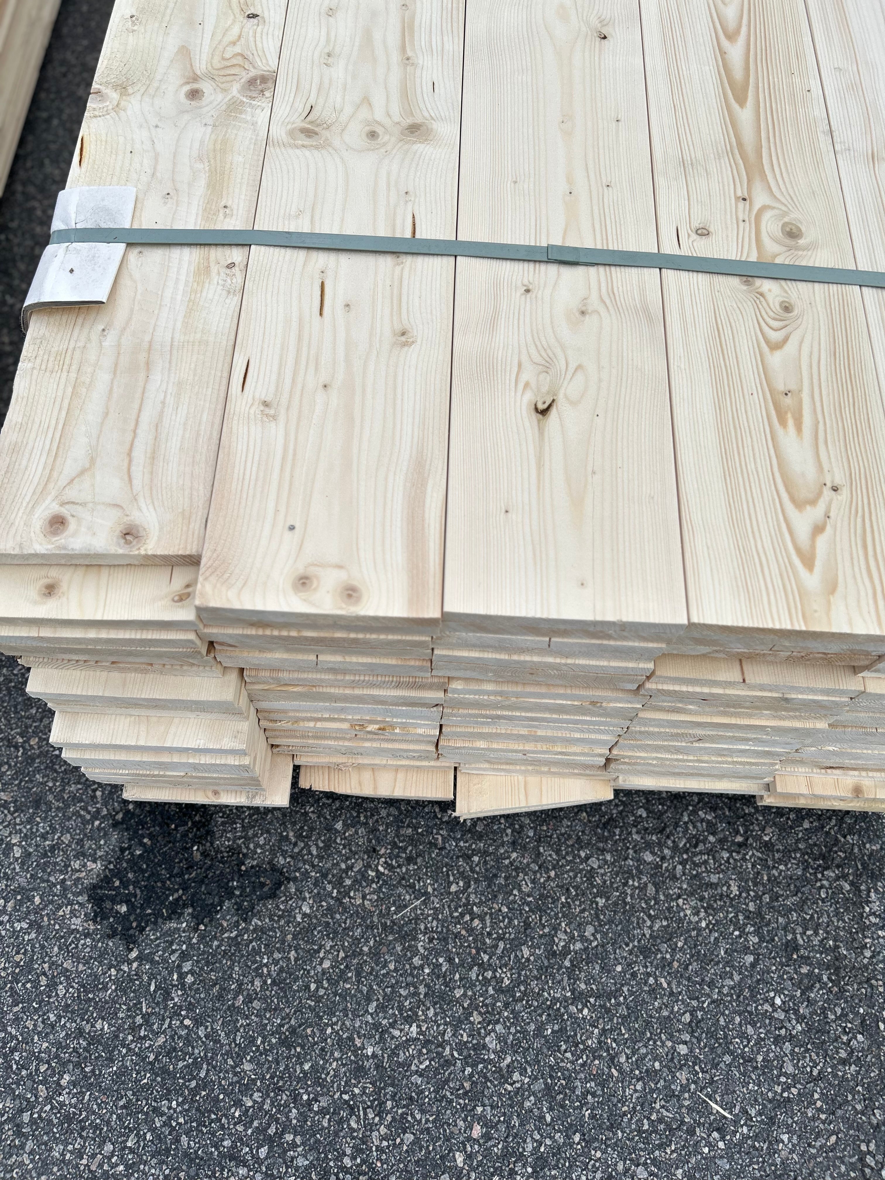 Paket Finsågad Panel 22x195mm 112st 4.20–5.40m – Andra sortering