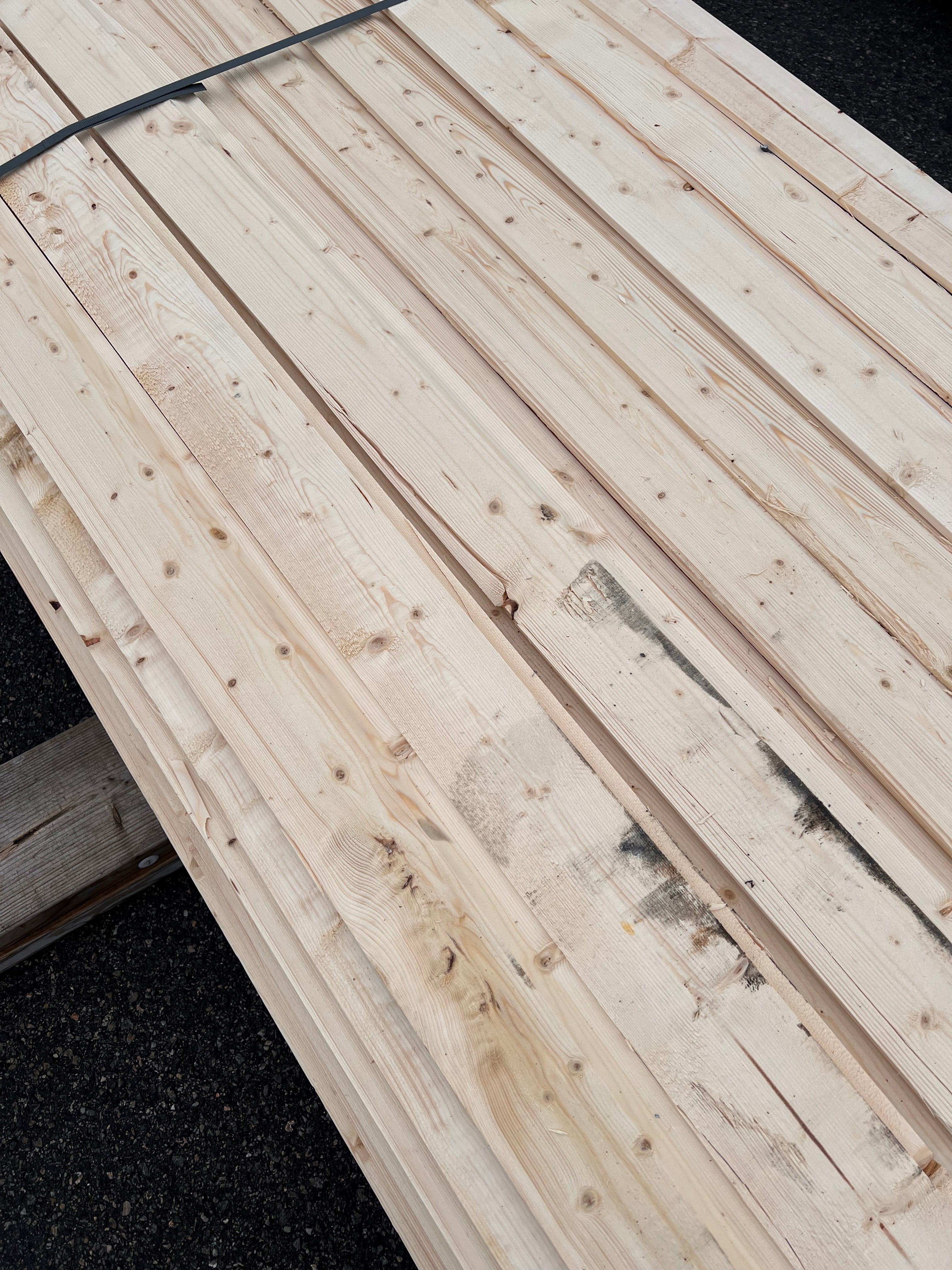 Paket Ytterpanel Enkelfas 22x120mm 160 st 4,2-4,80m (B-Sortering)