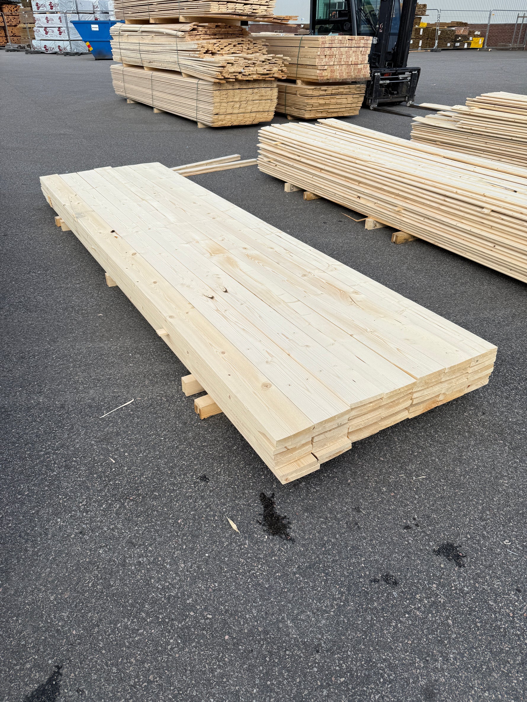 Paket Finsågade Brädor 22x145 mm – 3,60 m (Andra sortering)