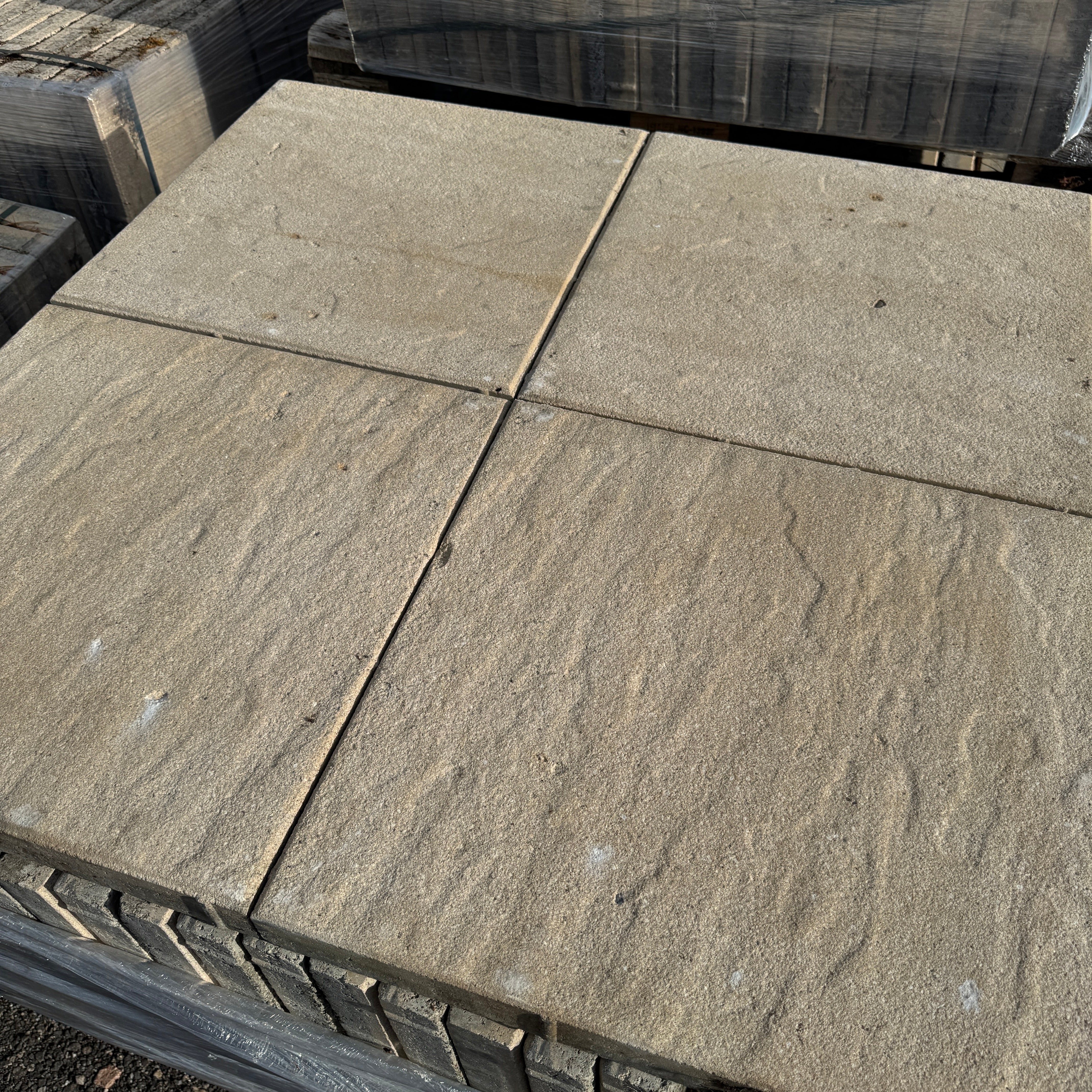 Marksten Chateau Desert 500x500x50mm – B-sortering
