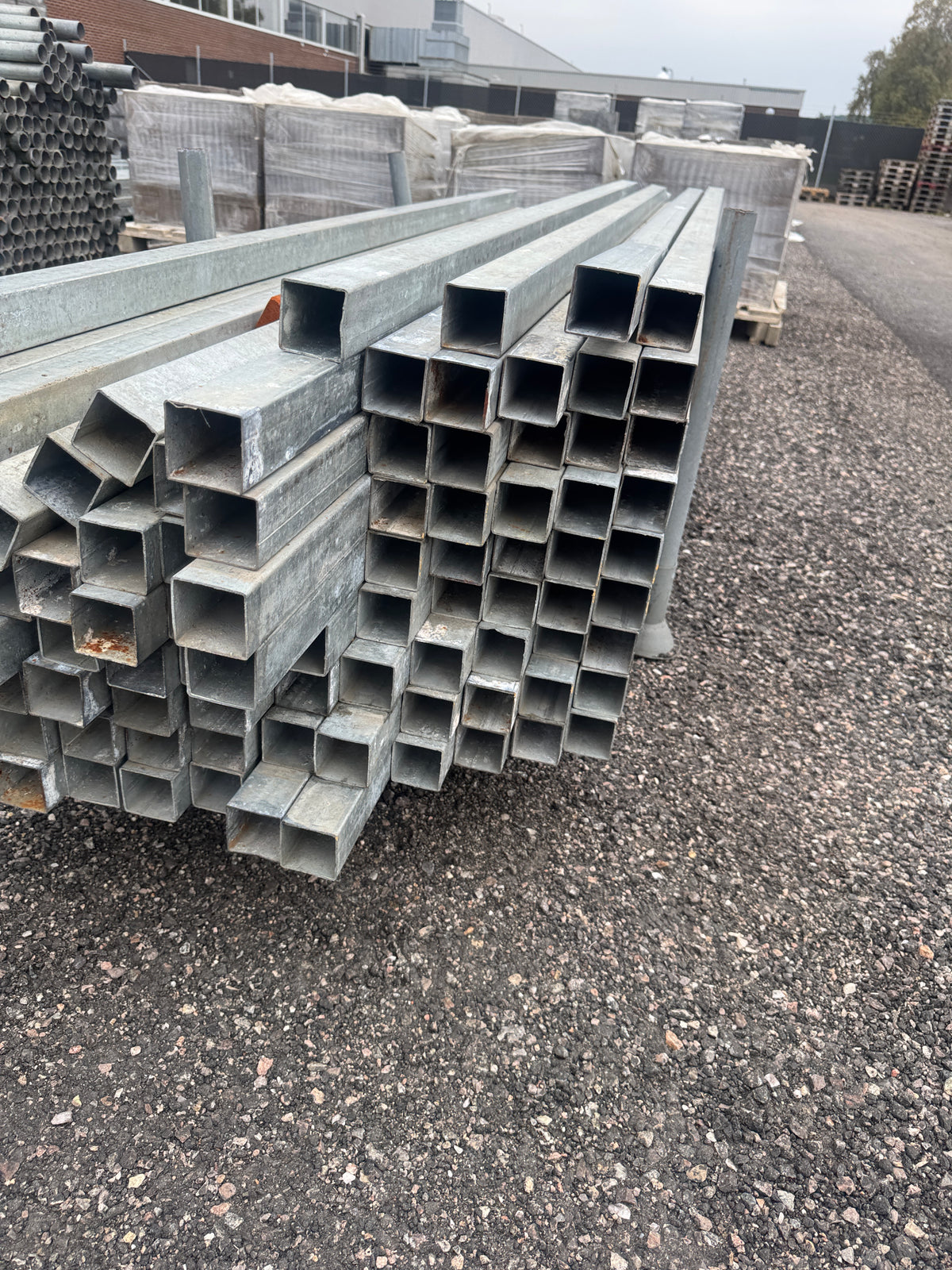 Pall Galvade Fyrkantsrör 50x50mm – 2,76m – 96st