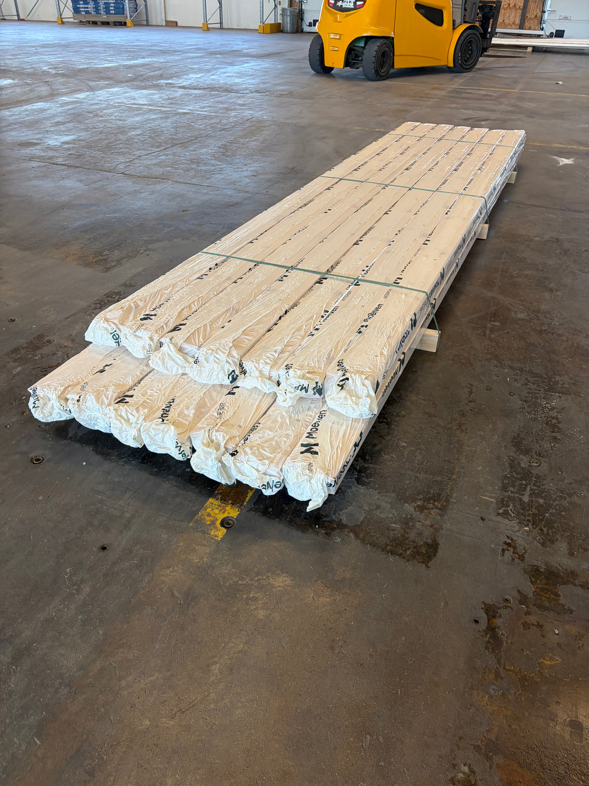 Paket Massivt furugolv 20×135/142 mm – Obehandlat Robust, ca 31 m²