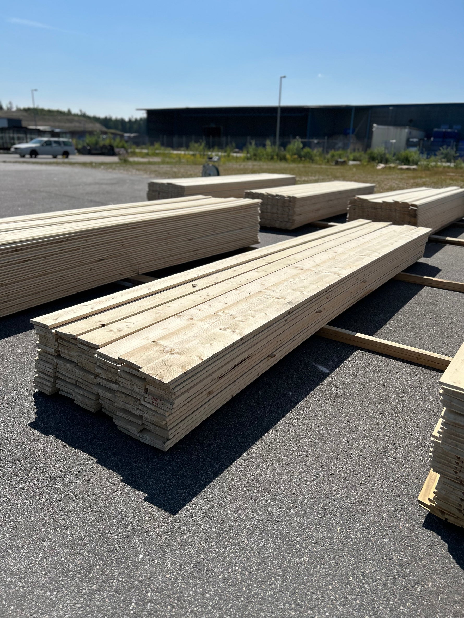 Paket Finsågade Brädor 22x170mm 5.40m 98st Obehandlade (Andra- sortering)