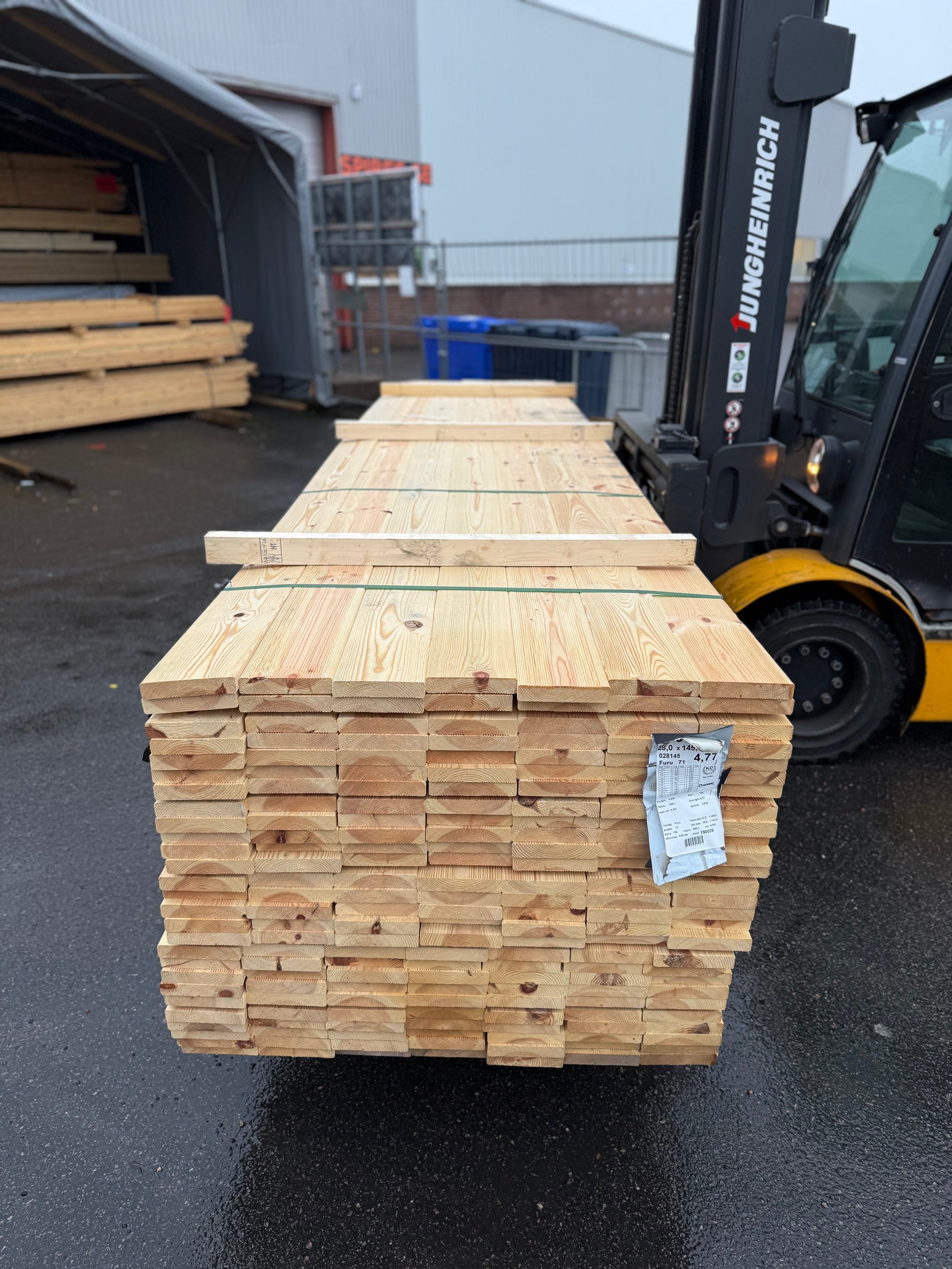 Paket Rillade Brädor 27x145mm Furu 3.90-4.50m (B-Sortering) - Spirec