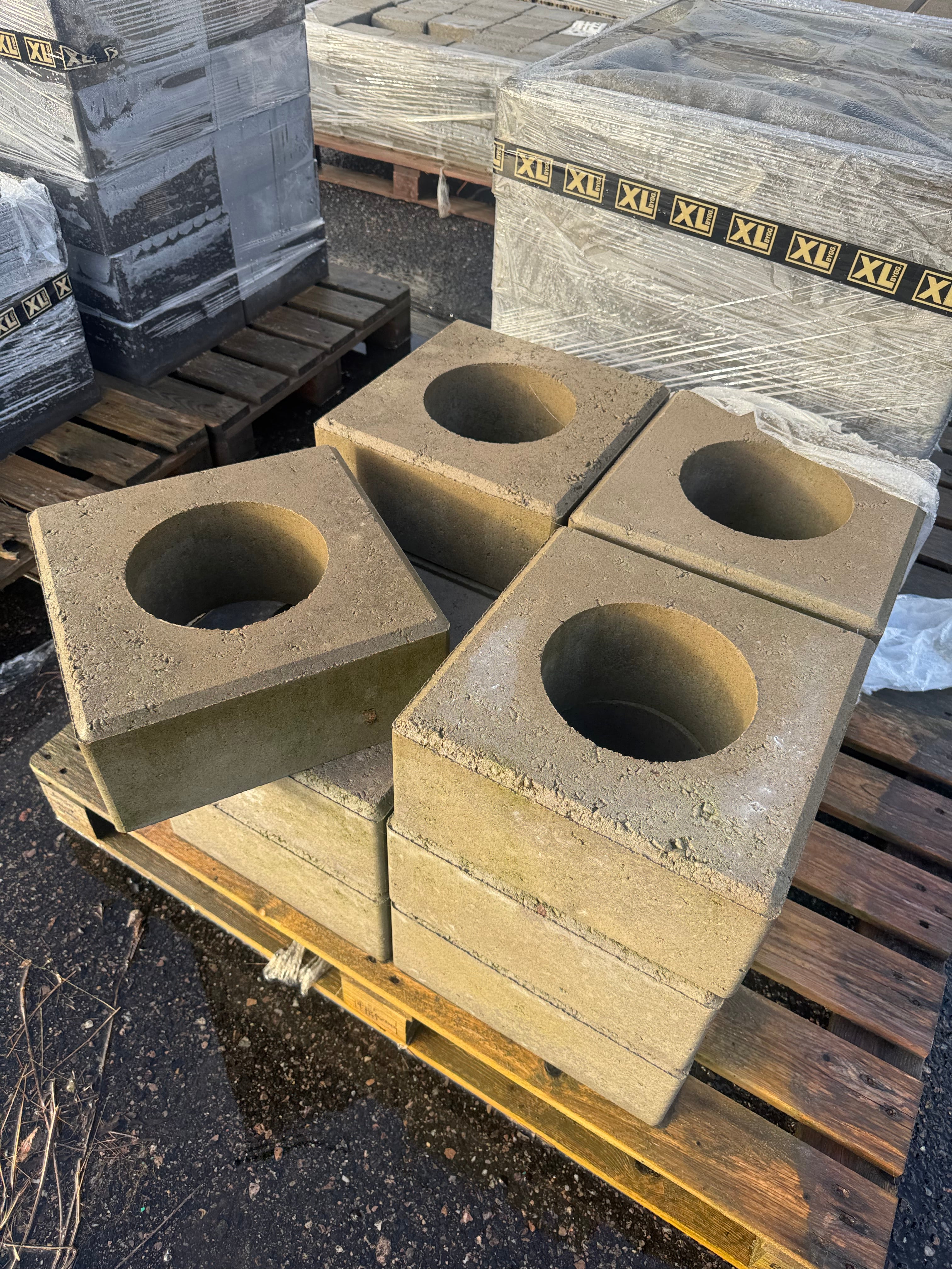 Stolpelement Slät 350x350x150mm – Ø200mm, Grå