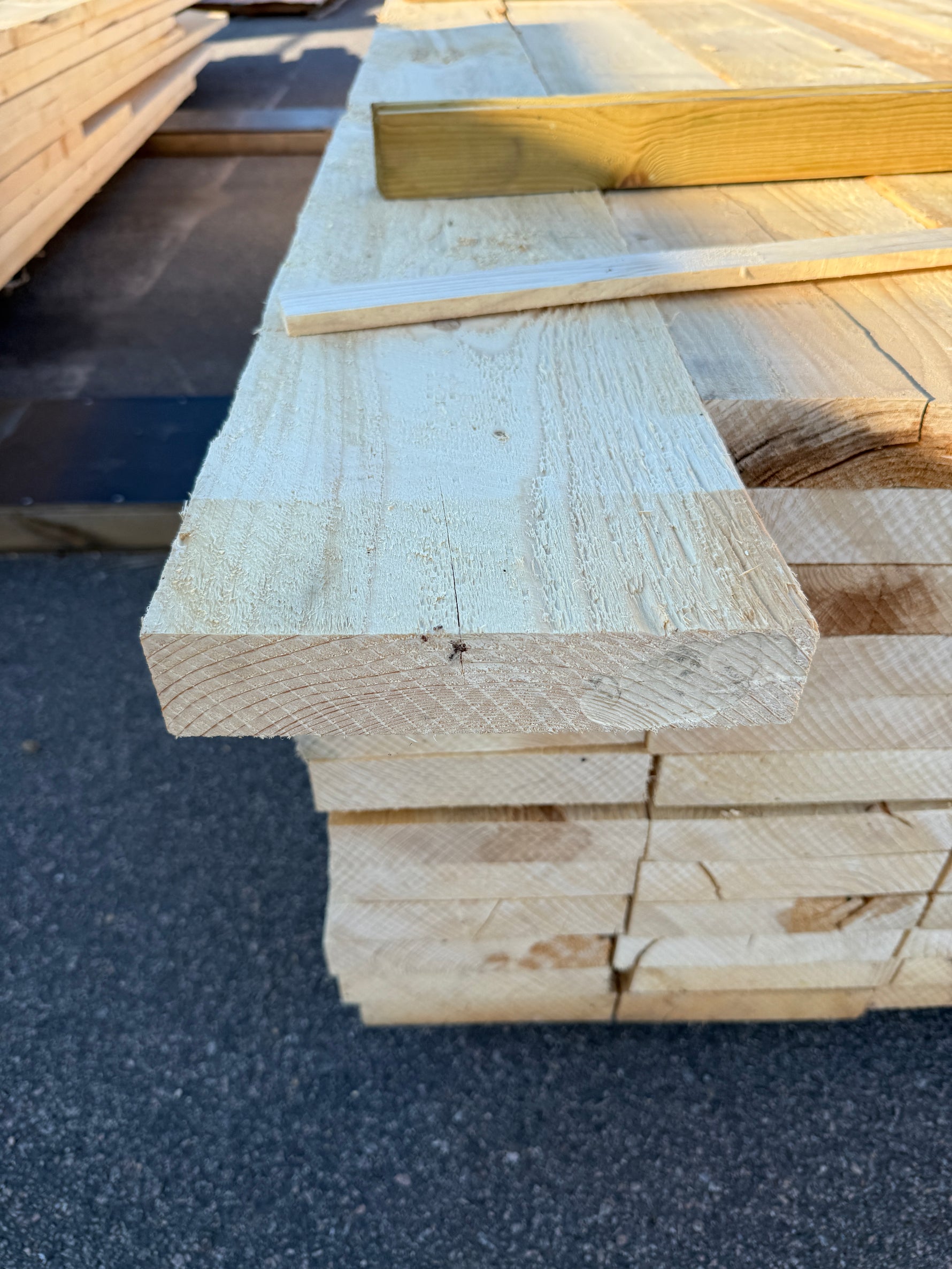 Paket Ohyvlade Reglar 47x225mm (3.60-5.40m) 60st