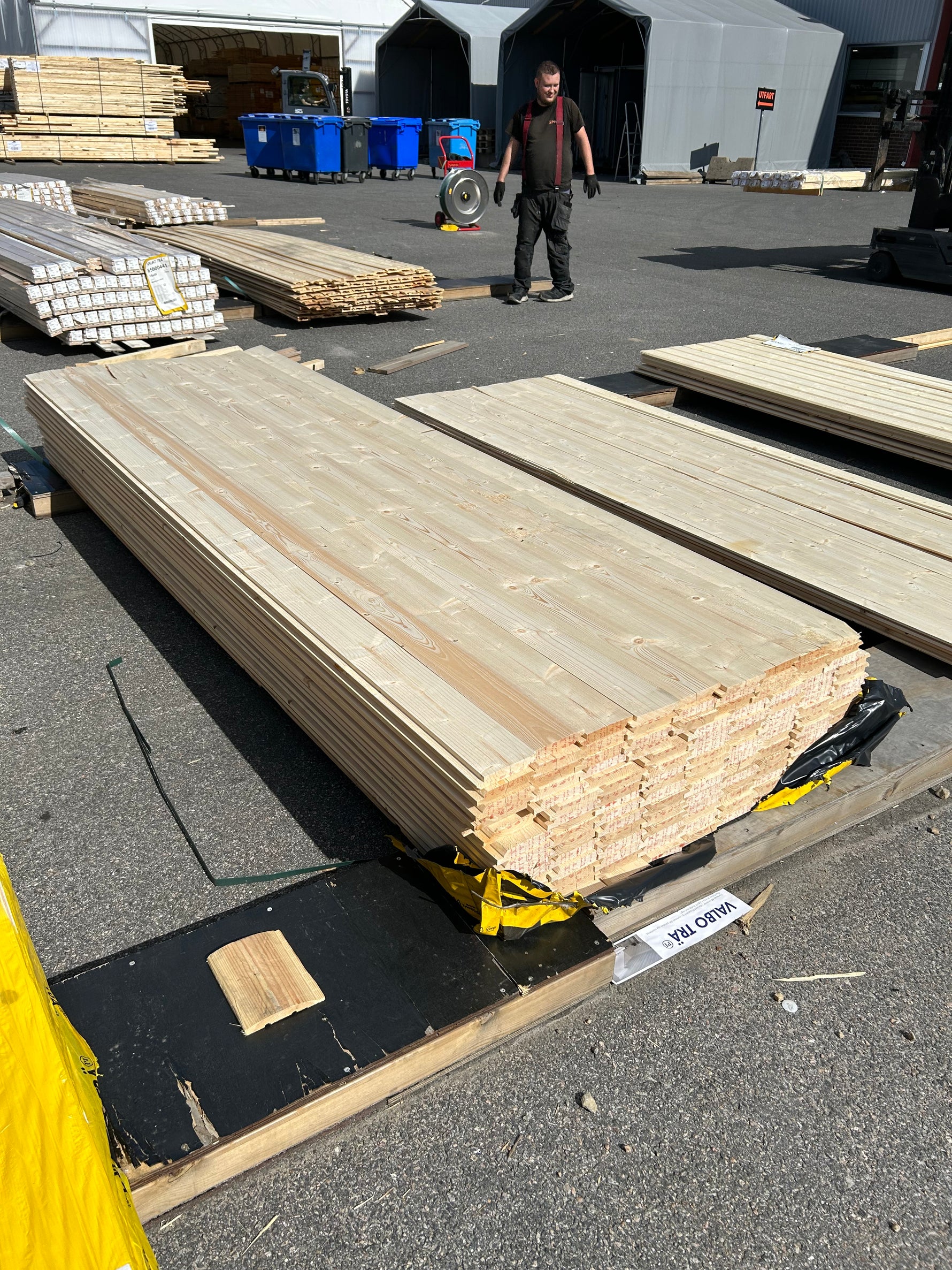 Paket Ytterpanel Dubbelfas Fals 22×120 mm 3,00 m 135 st Obehandlad