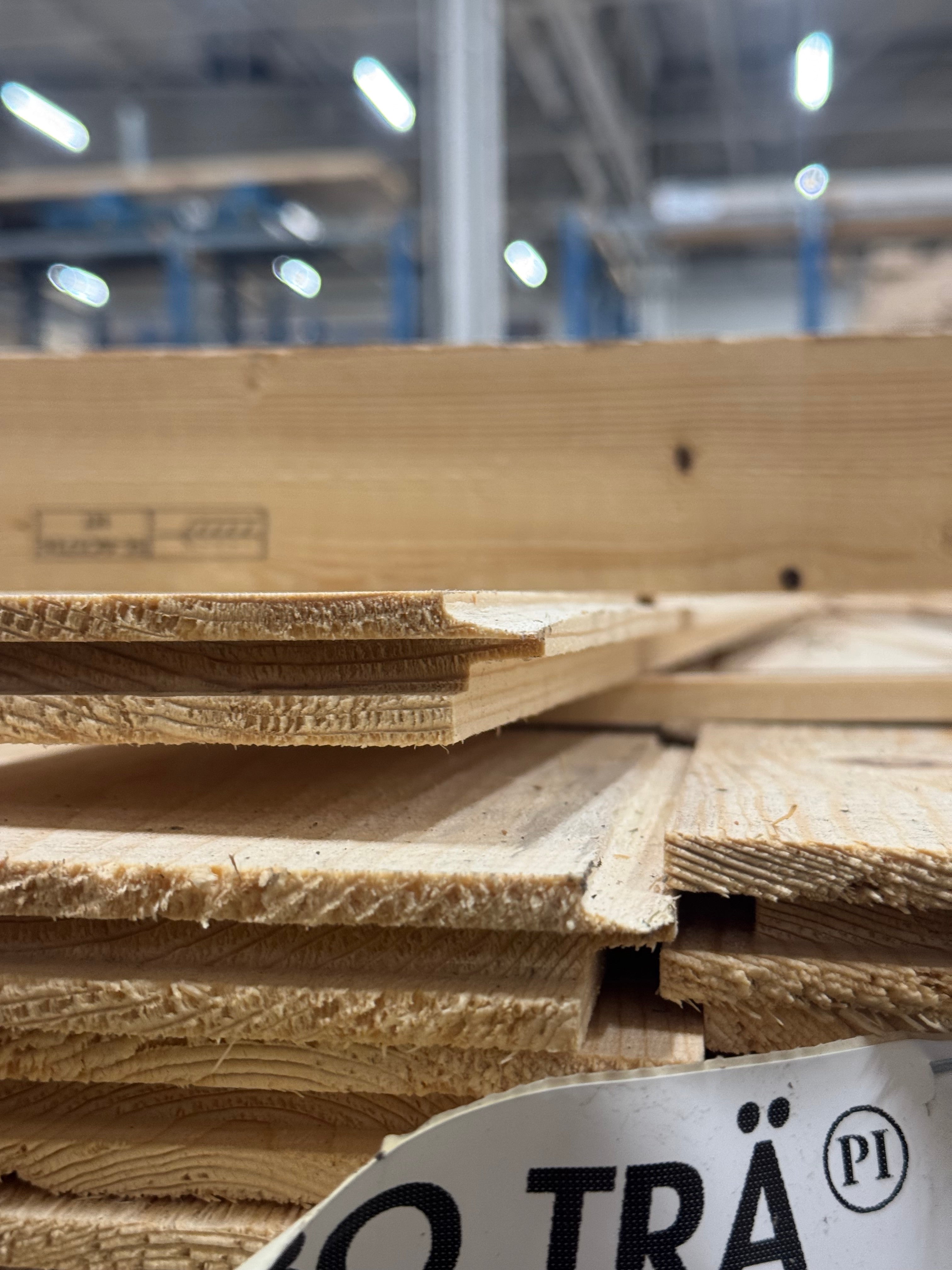 Paket Råspont 20x120mm – 220 st  3,90 m Felhyvlad