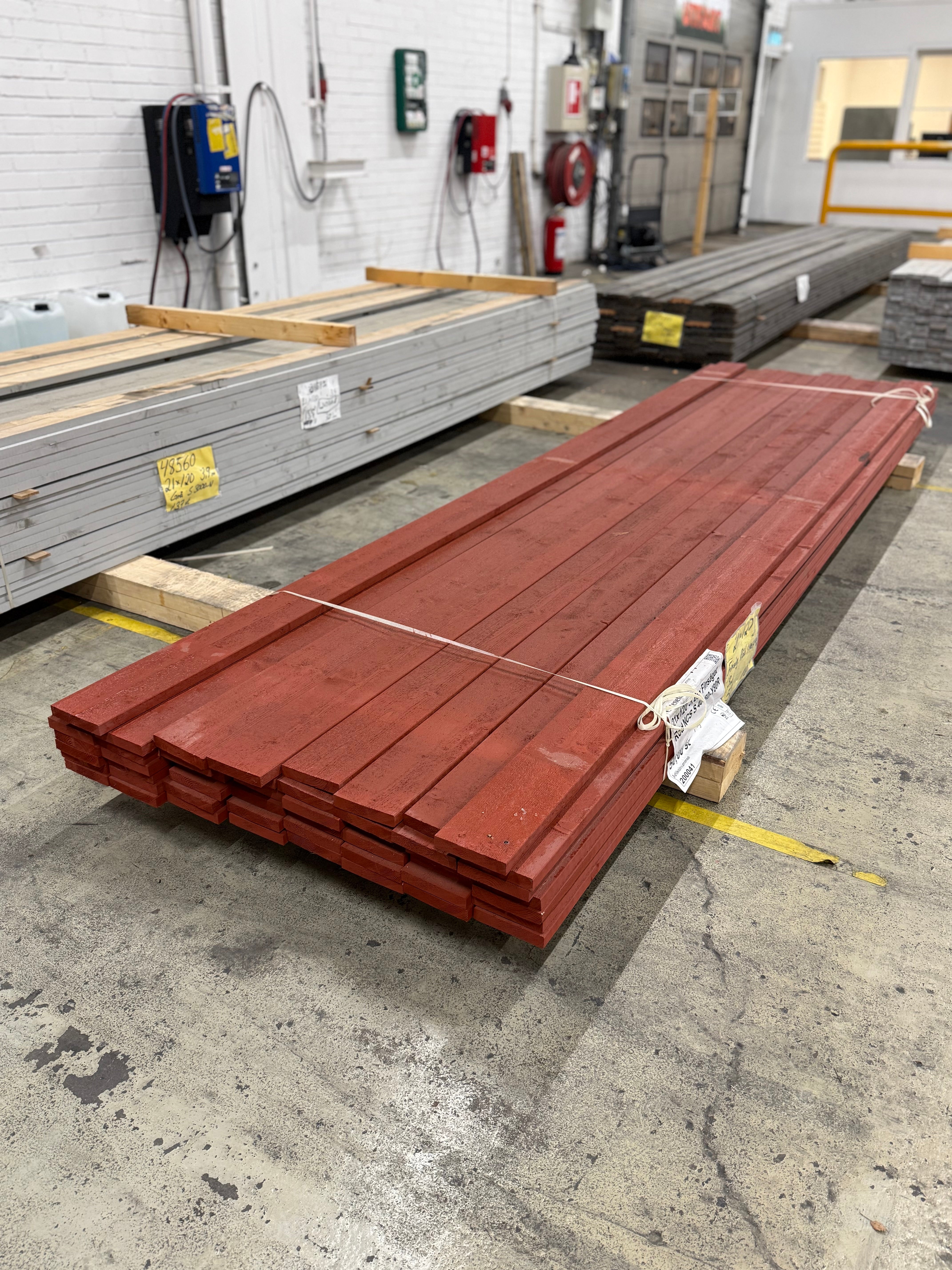 Paket Finsågad Bräda 21x120 mm – 50 st (3,60 m, Målad NCS S 4050-Y80R)