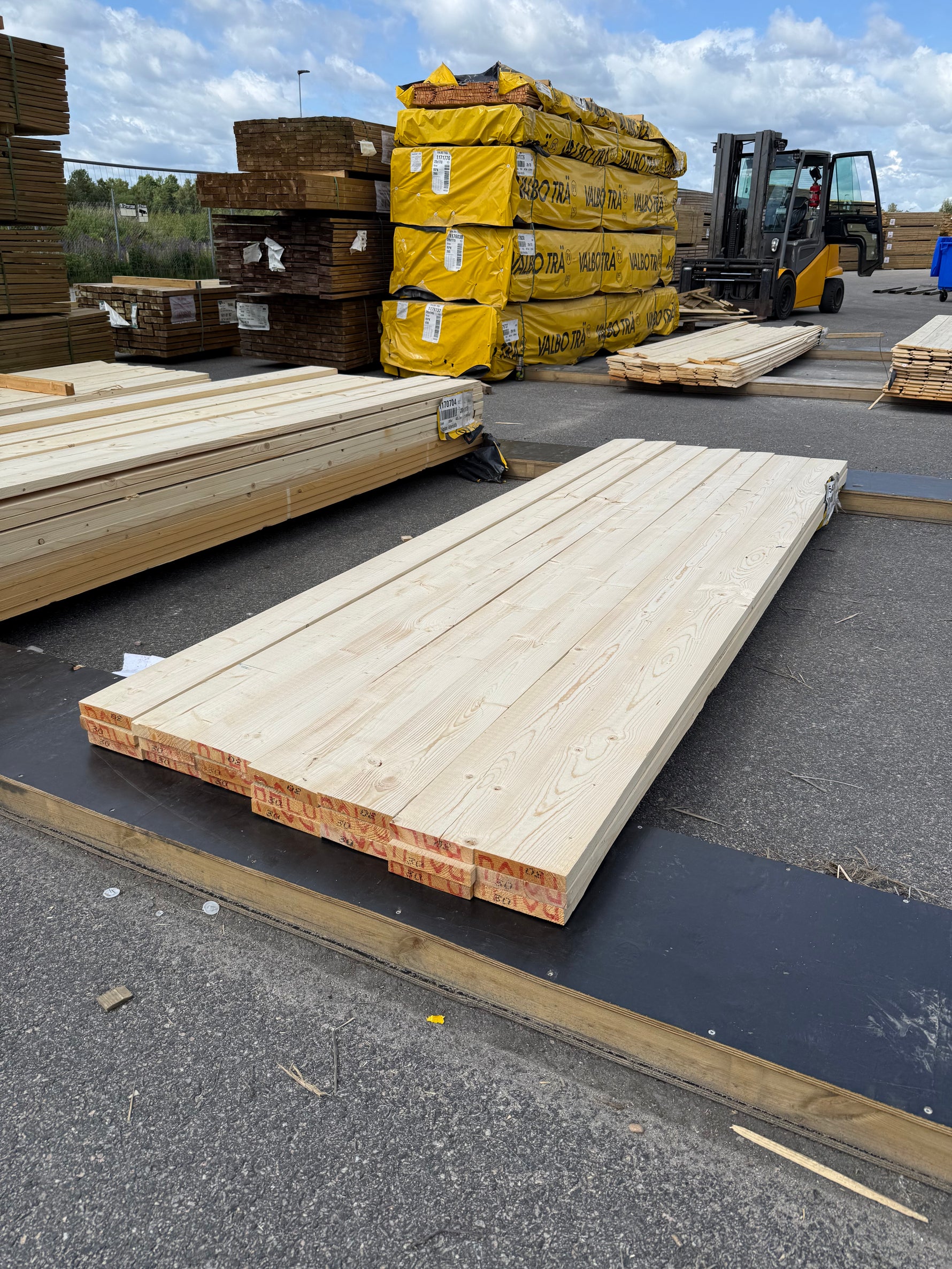 Paket Finsågade Brädor 28x145mm 3.0m 21st