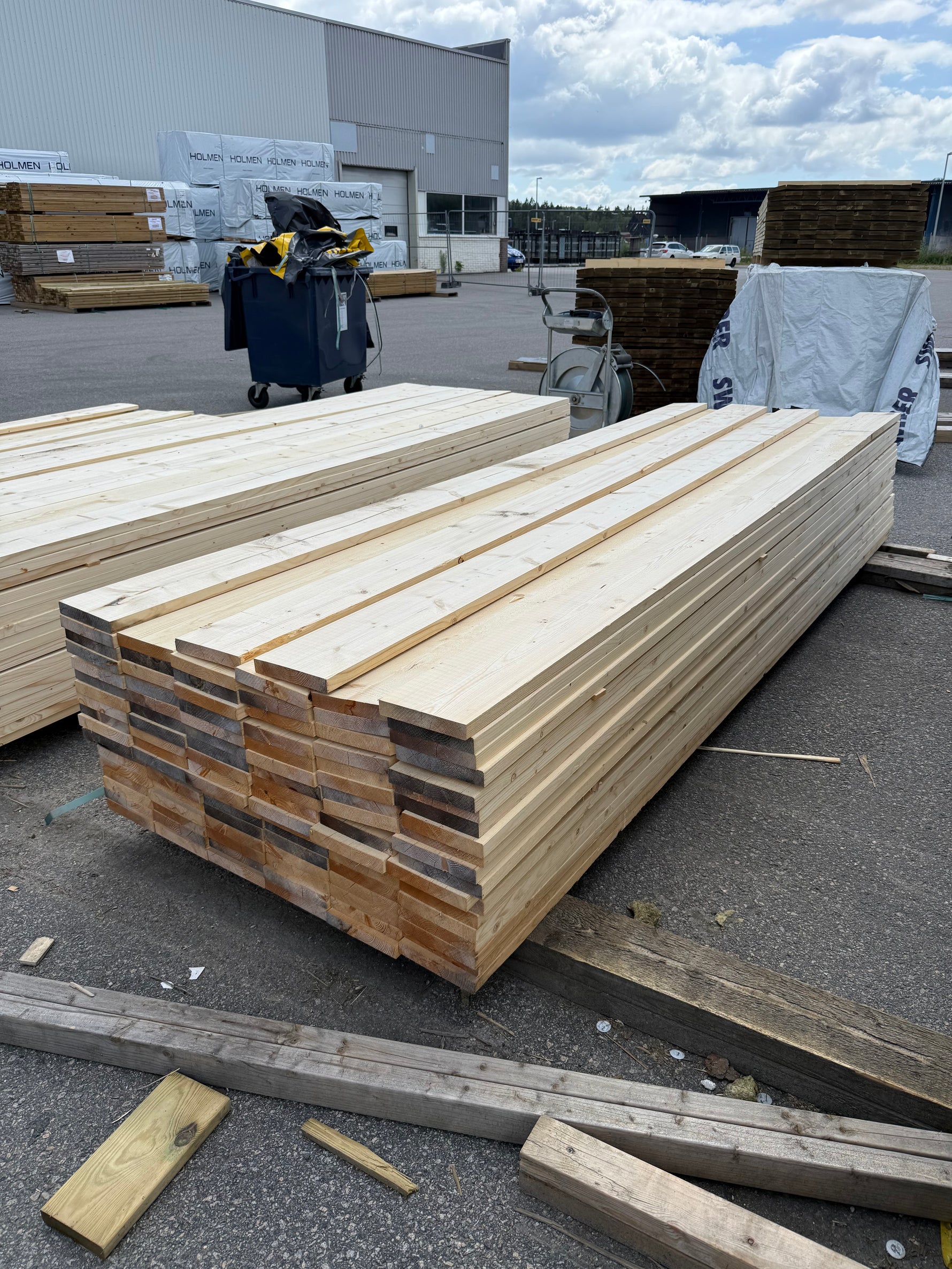 Paket Finsågade Brädor 28x170mm, 107st 3,30m