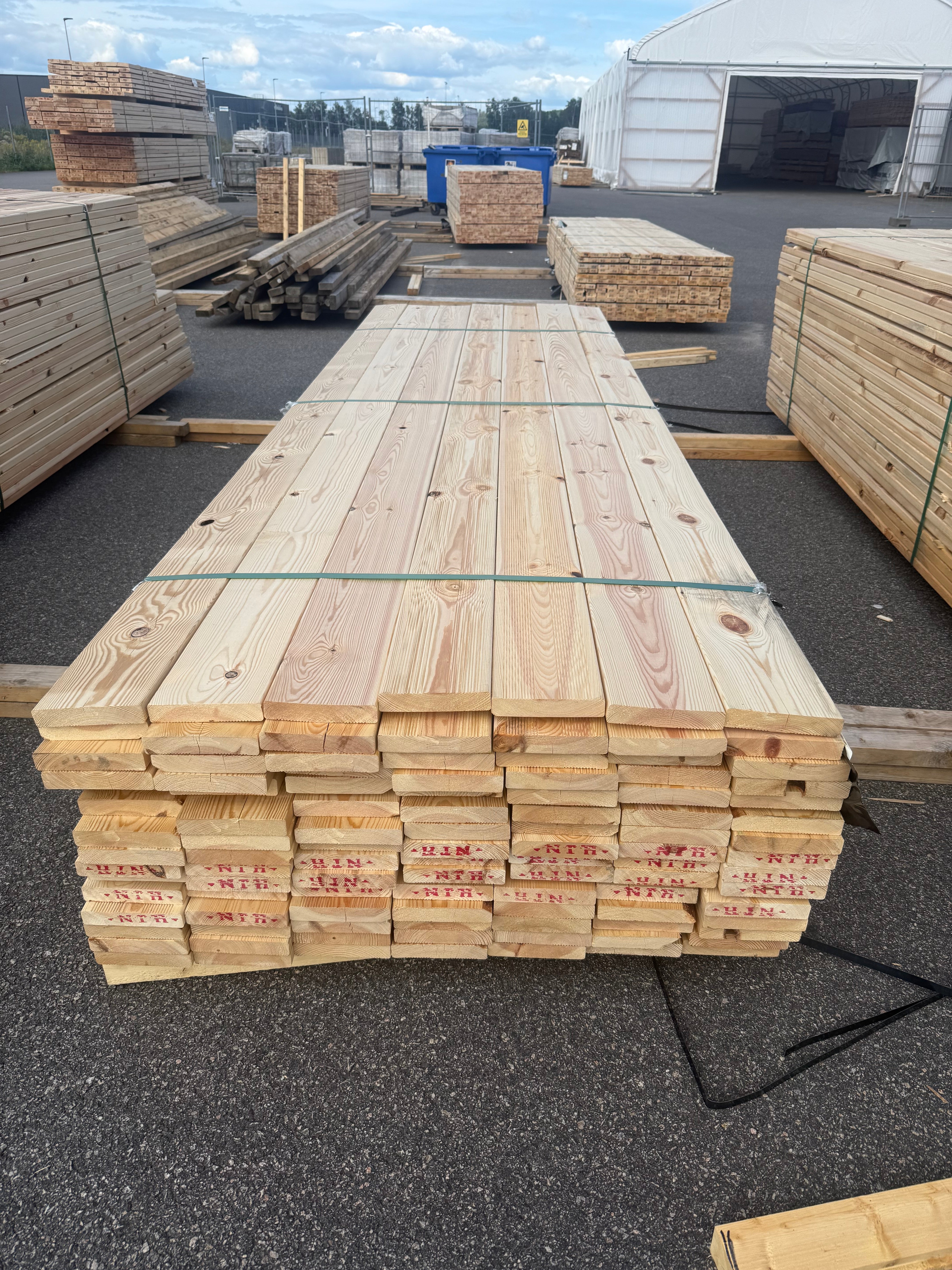 Paket Rillad Trall 28x145mm Furu