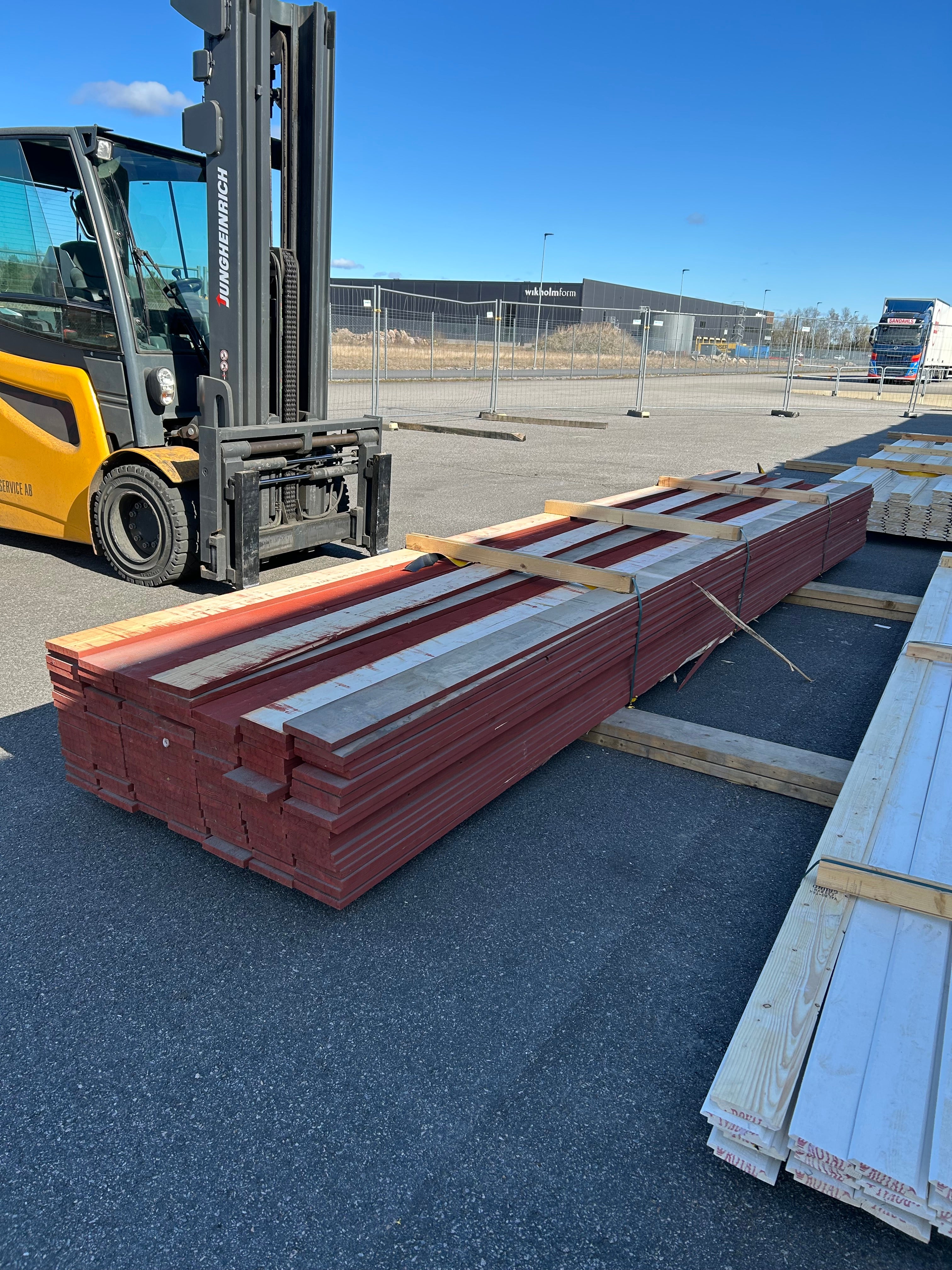 Paket Finsågade Brädor 22x150 mm – 128 st (5,40 m)