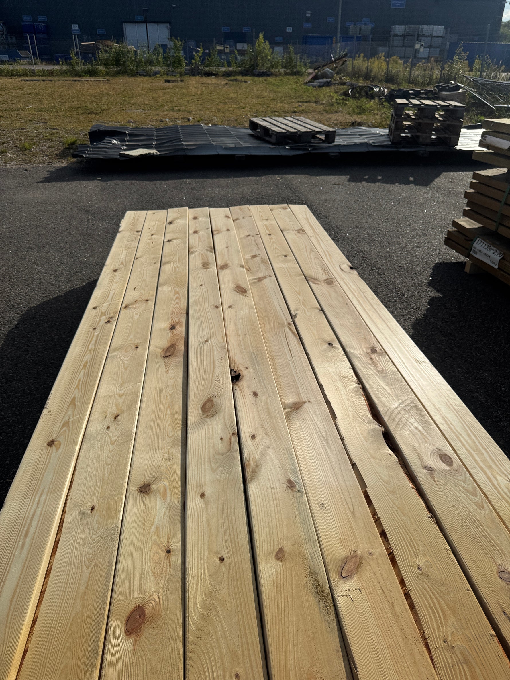 Paket Hyvlad 28x120 – 71st – 2.70–3.00 m – ANDRASORTERING