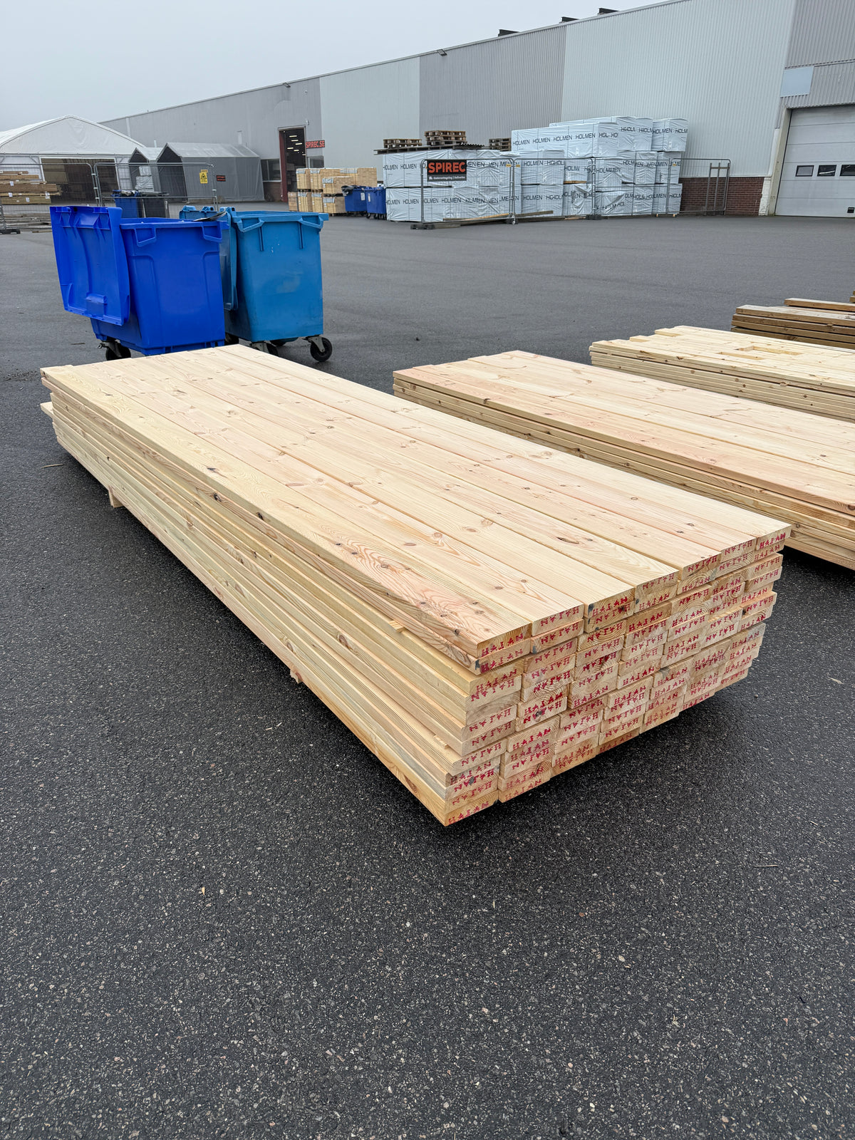 Paket Obehandlad Trall 36x148mm Furu 3,30–3,60m – 84st (Andra sortering)