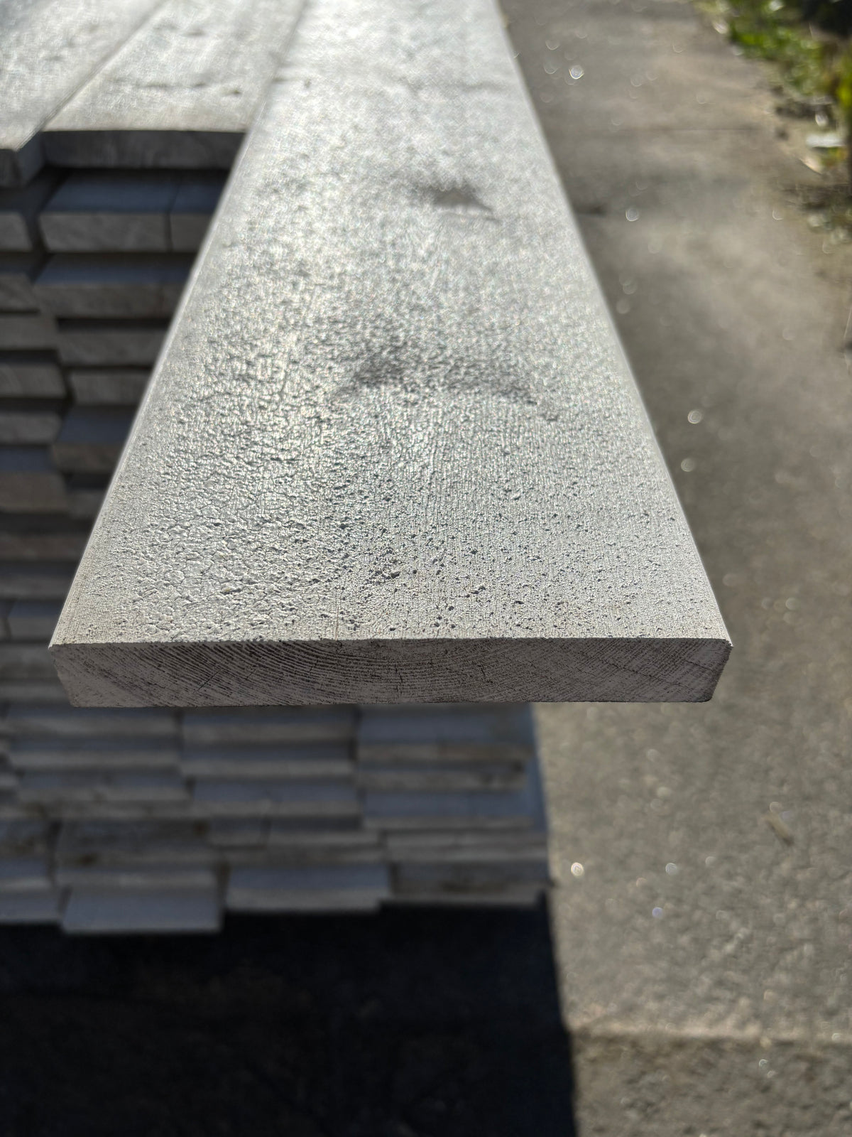 Paket Finsågade Brädor 22x145mm 3,90m 148st Grundmålade