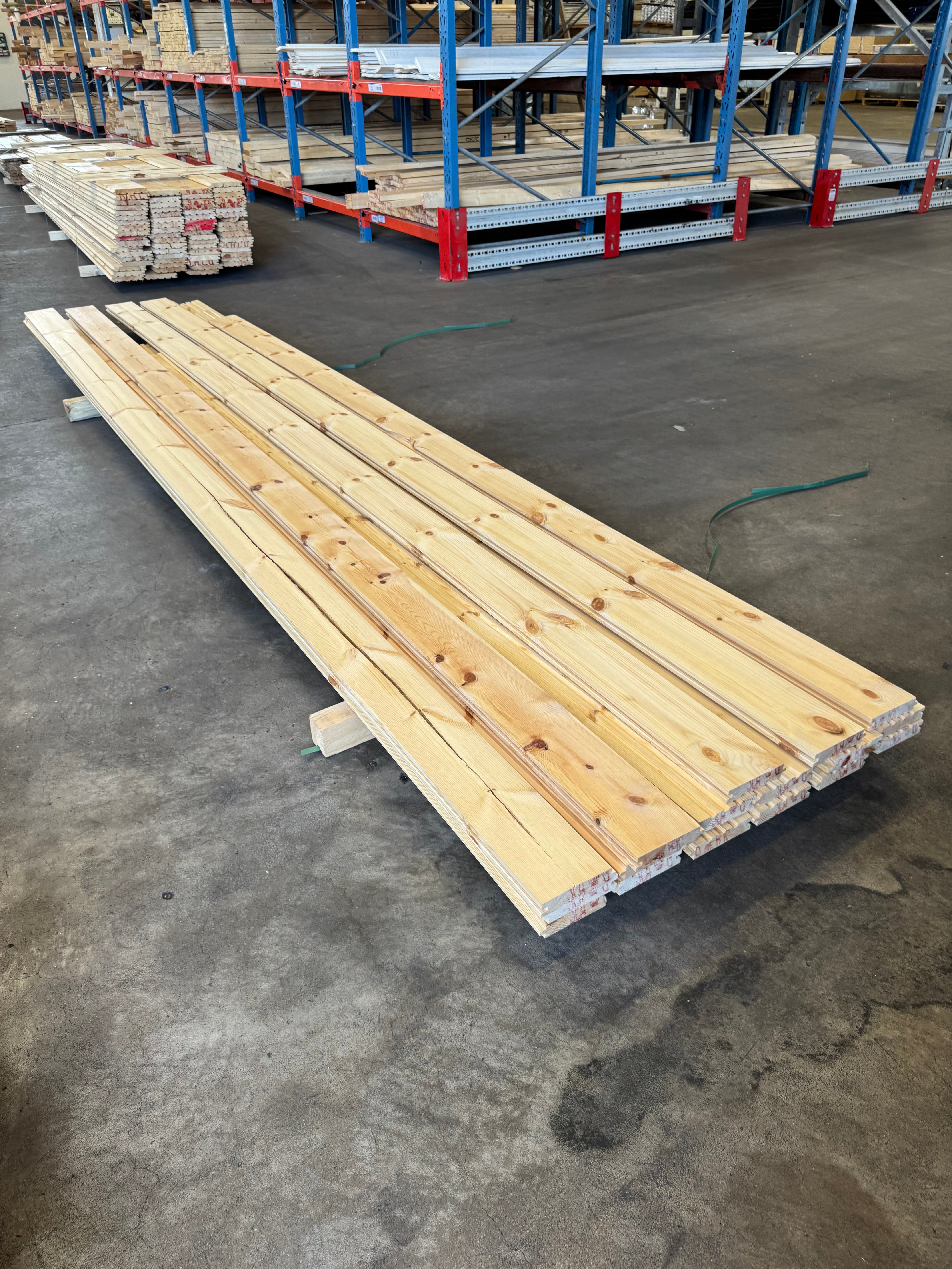 Paket Golv 30x120 – UTSORTERAT Paket – 17st (obehandlad furu)