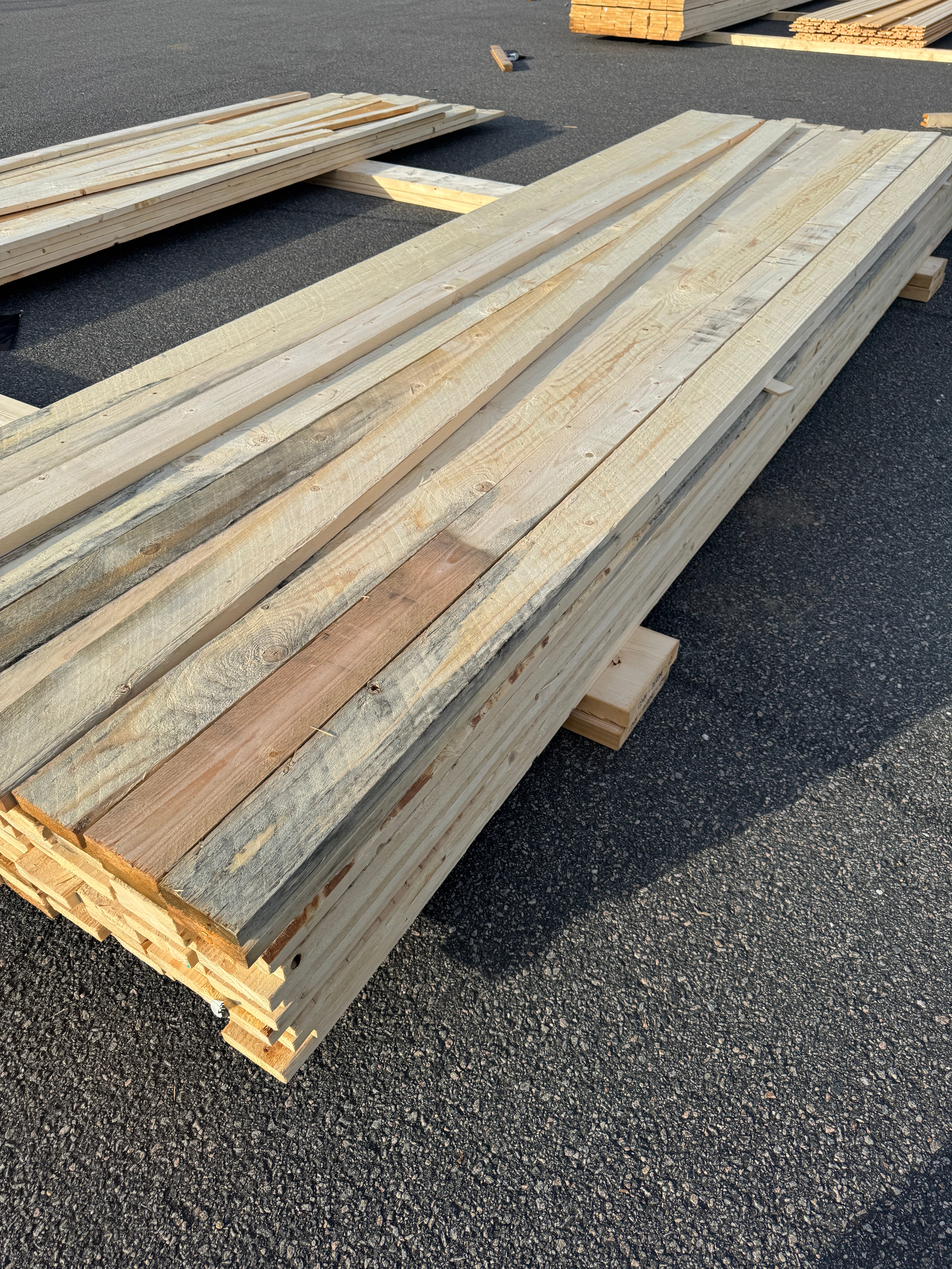 Paket Brädor 25x100mm Råsågad – 117 st (3,6–5,1 m, gran, obehandlad)