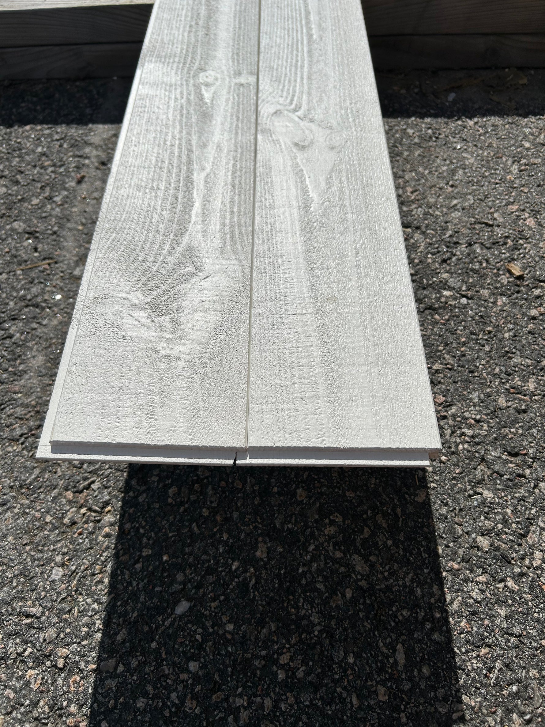 Parti Finsågad Slätspont 15x120mm 3,60m- 9 paket Furu Vit Grundmålad